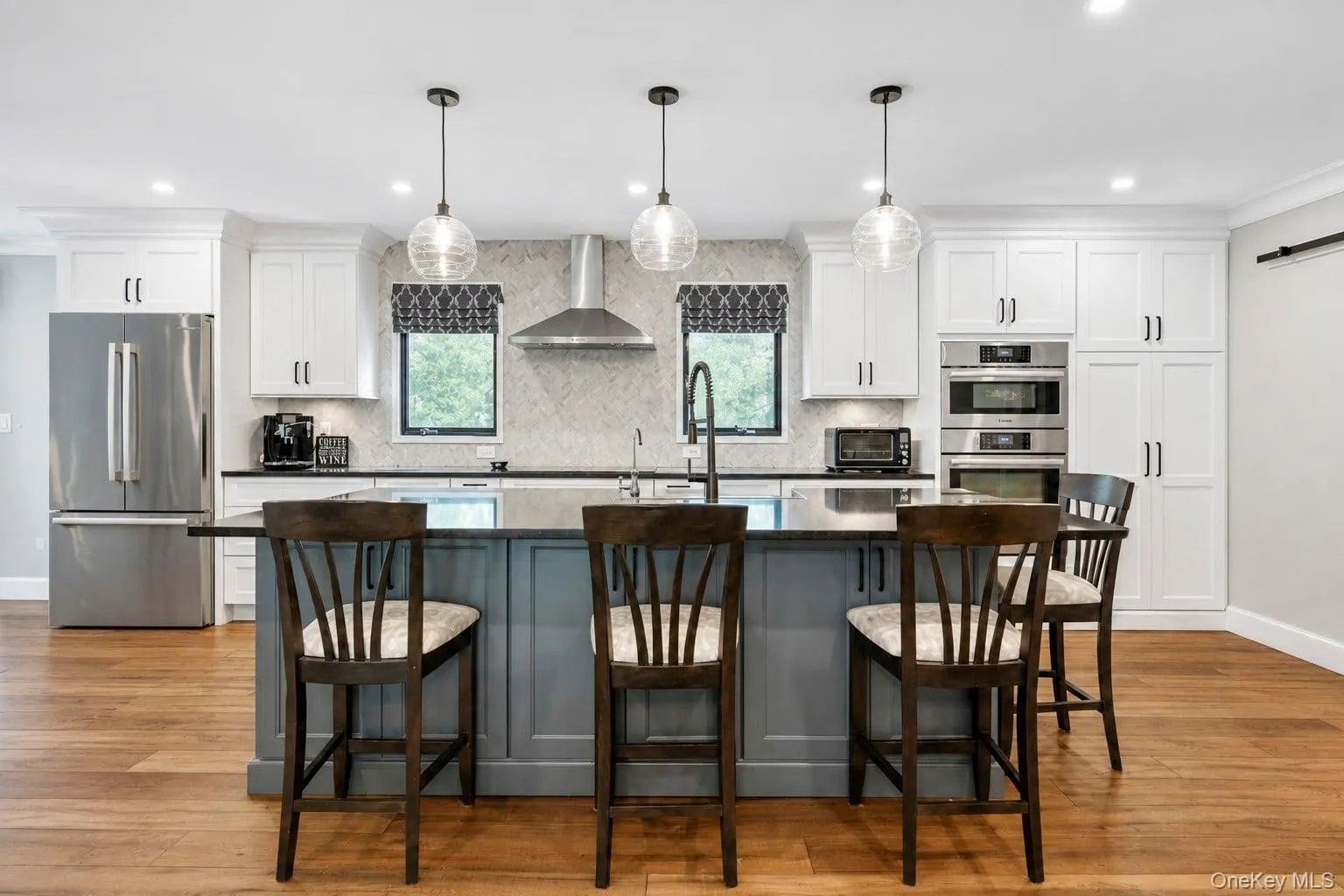 48 Foxboro Avenue, Brookhaven, NY, 4 Bedrooms Bedrooms, 8 Rooms Rooms,3 BathroomsBathrooms,Residential,For Rent,Foxboro,0,1043148 48 Foxboro Avenue, Brookhaven, NY, 4 Bedrooms Bedrooms, 8 Rooms Rooms,3 BathroomsBathrooms,Residential,For Rent,Foxboro,0,1043148