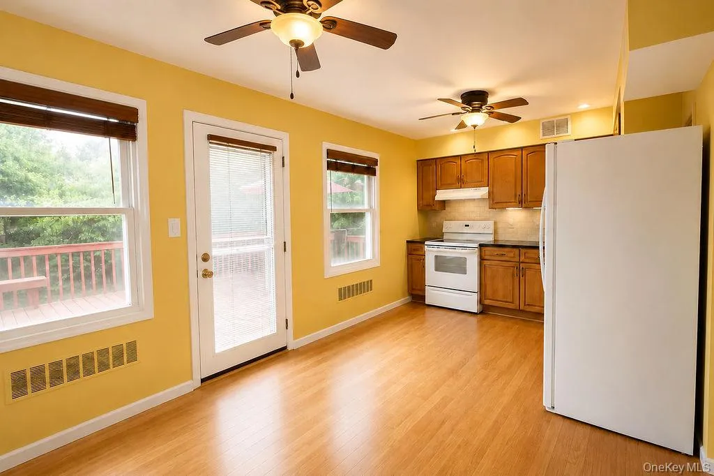44 Sunset Avenue, Oyster Bay, NY, 5 Bedrooms Bedrooms, 8 Rooms Rooms,2 BathroomsBathrooms,Residential,For Rent,Sunset,0,1043151 44 Sunset Avenue, Oyster Bay, NY, 5 Bedrooms Bedrooms, 8 Rooms Rooms,2 BathroomsBathrooms,Residential,For Rent,Sunset,0,1043151