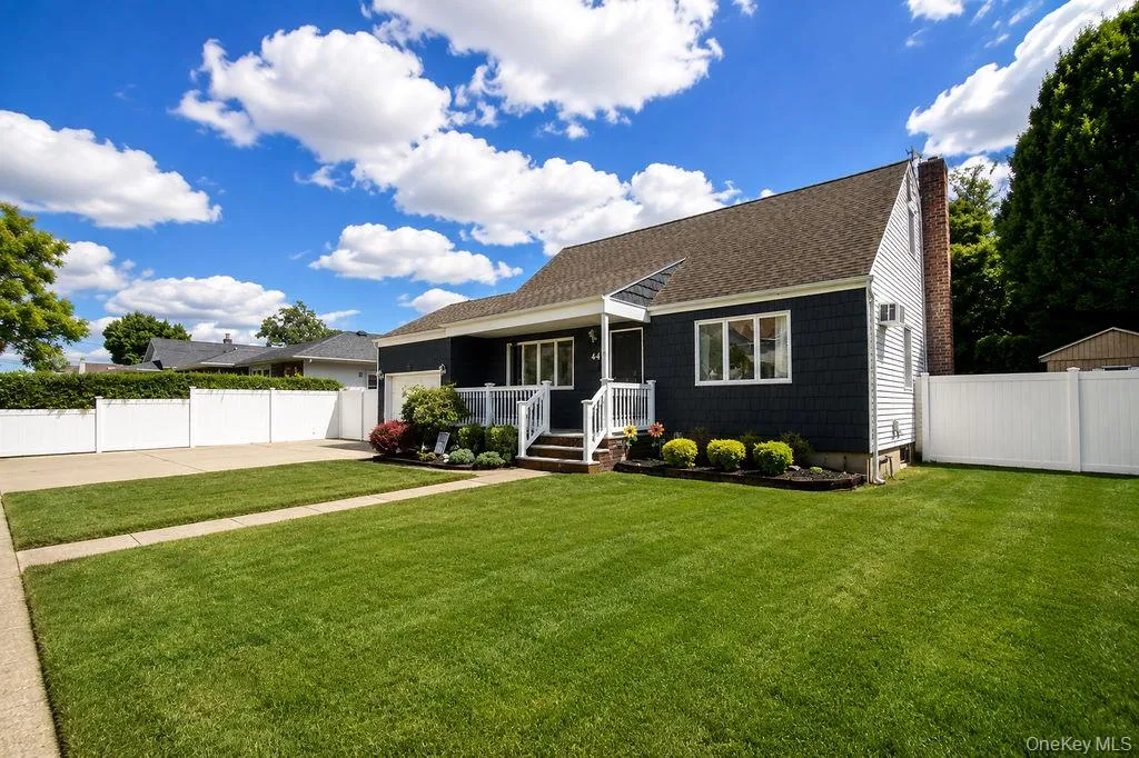 44 Sunset Avenue, Oyster Bay, NY, 5 Bedrooms Bedrooms, 8 Rooms Rooms,2 BathroomsBathrooms,Residential,For Rent,Sunset,0,1043151 44 Sunset Avenue, Oyster Bay, NY, 5 Bedrooms Bedrooms, 8 Rooms Rooms,2 BathroomsBathrooms,Residential,For Rent,Sunset,0,1043151
