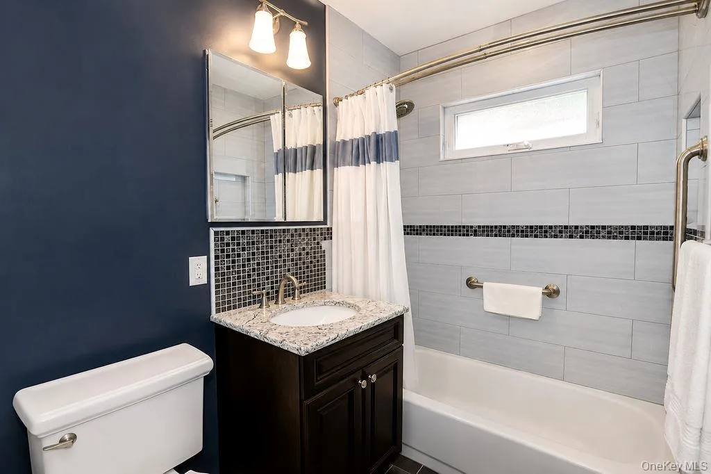 44 Sunset Avenue, Oyster Bay, NY, 5 Bedrooms Bedrooms, 8 Rooms Rooms,2 BathroomsBathrooms,Residential,For Rent,Sunset,0,1043151 44 Sunset Avenue, Oyster Bay, NY, 5 Bedrooms Bedrooms, 8 Rooms Rooms,2 BathroomsBathrooms,Residential,For Rent,Sunset,0,1043151