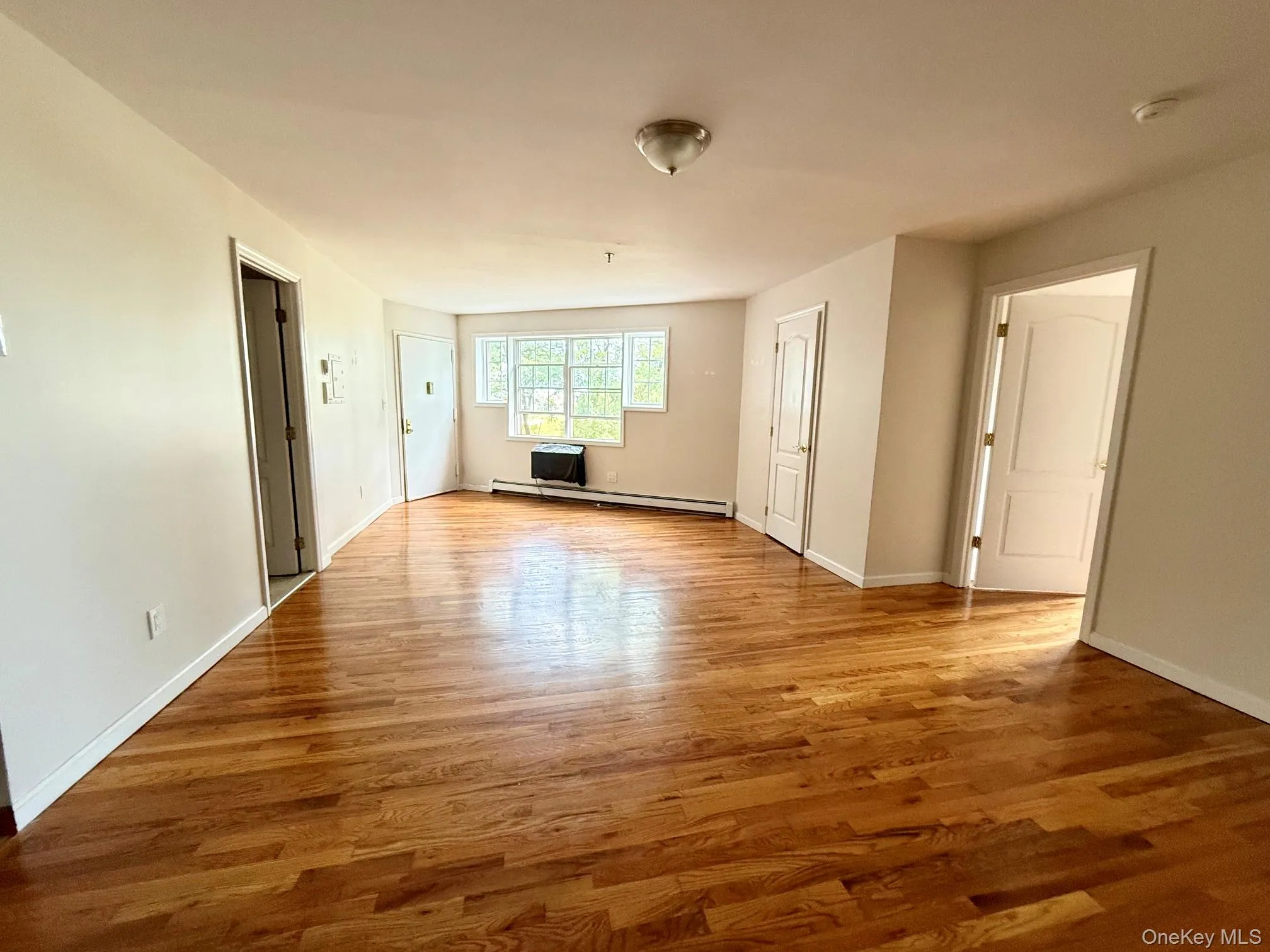 5811 84th Place, New York, NY, 1 Bedroom Bedrooms, 4 Rooms Rooms,1 BathroomBathrooms,Residential Lease,For Rent,84th,0,1043153 5811 84th Place, New York, NY, 1 Bedroom Bedrooms, 4 Rooms Rooms,1 BathroomBathrooms,Residential Lease,For Rent,84th,0,1043153