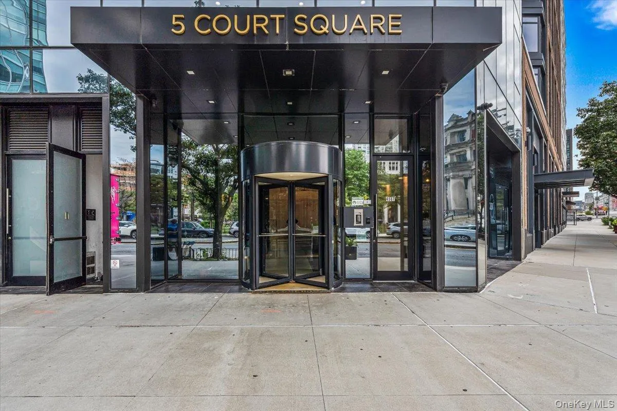 4507 Court Square, New York, NY, 1 Bedroom Bedrooms, 3 Rooms Rooms,1 BathroomBathrooms,Residential,For Rent,Court,0,1043159 4507 Court Square, New York, NY, 1 Bedroom Bedrooms, 3 Rooms Rooms,1 BathroomBathrooms,Residential,For Rent,Court,0,1043159