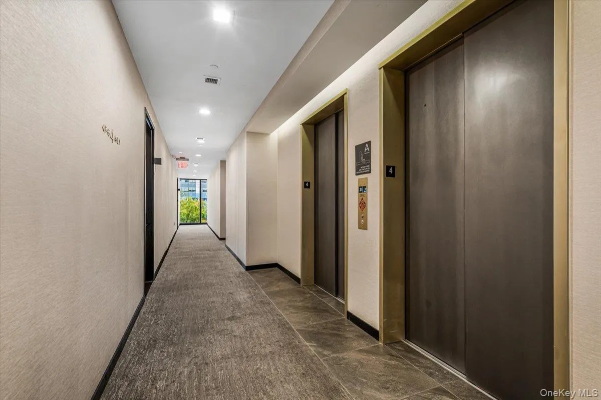 4507 Court Square, New York, NY, 1 Bedroom Bedrooms, 3 Rooms Rooms,1 BathroomBathrooms,Residential,For Rent,Court,0,1043159 4507 Court Square, New York, NY, 1 Bedroom Bedrooms, 3 Rooms Rooms,1 BathroomBathrooms,Residential,For Rent,Court,0,1043159