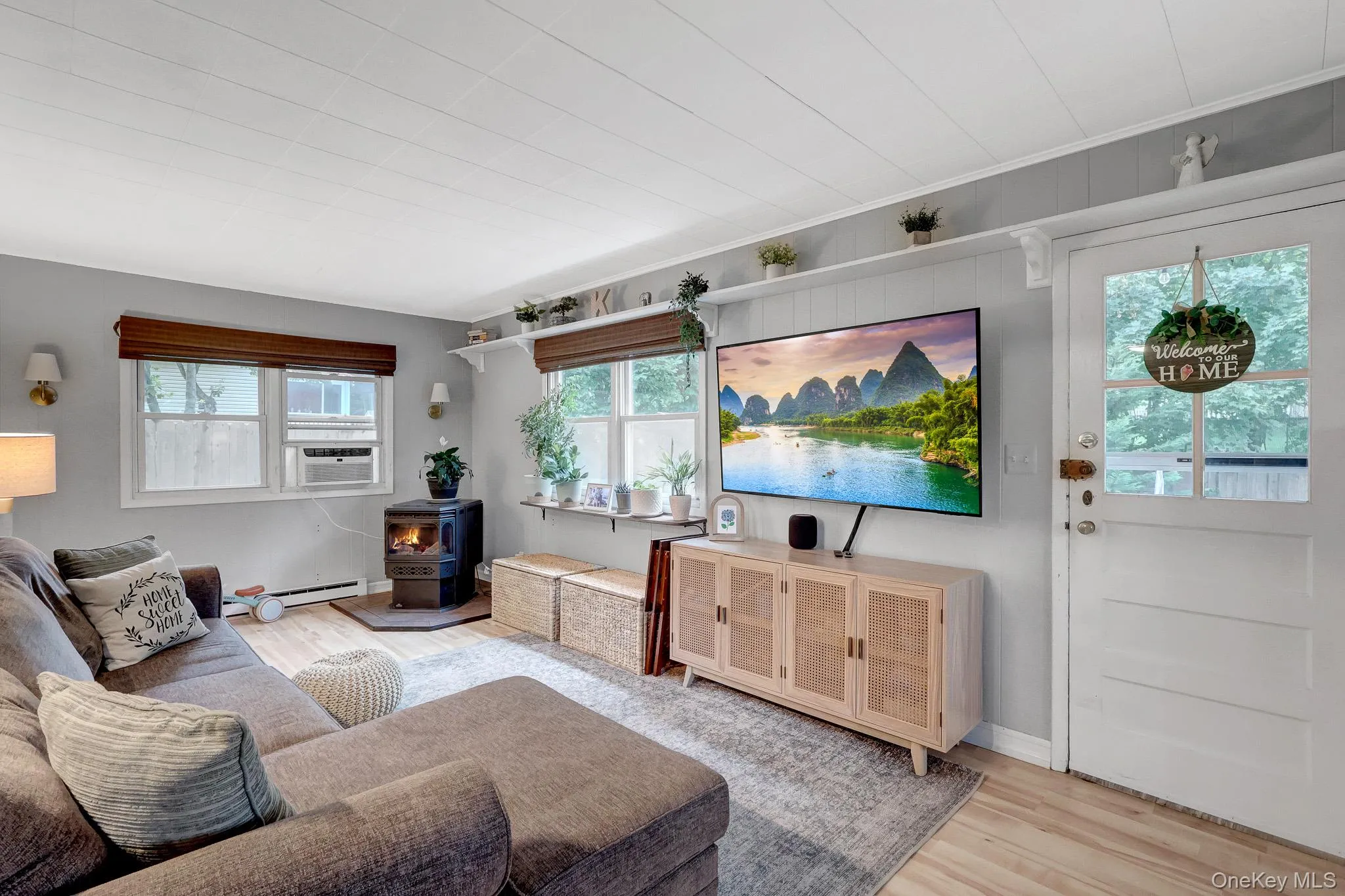 33 Aloma Road, Brookhaven, NY, 2 Bedrooms Bedrooms, 4 Rooms Rooms,1 BathroomBathrooms,Residential,For Rent,Aloma,0,1043161 33 Aloma Road, Brookhaven, NY, 2 Bedrooms Bedrooms, 4 Rooms Rooms,1 BathroomBathrooms,Residential,For Rent,Aloma,0,1043161