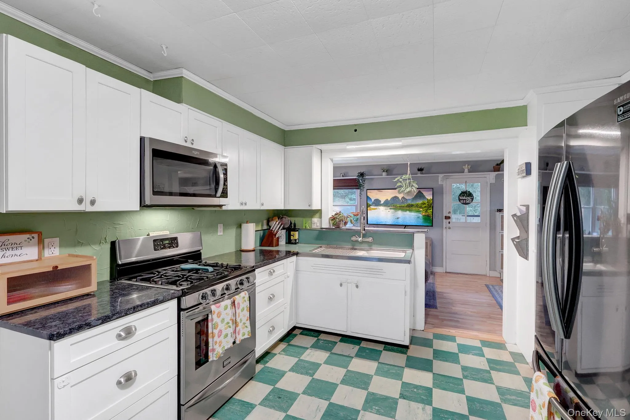 33 Aloma Road, Brookhaven, NY, 2 Bedrooms Bedrooms, 4 Rooms Rooms,1 BathroomBathrooms,Residential,For Rent,Aloma,0,1043161 33 Aloma Road, Brookhaven, NY, 2 Bedrooms Bedrooms, 4 Rooms Rooms,1 BathroomBathrooms,Residential,For Rent,Aloma,0,1043161