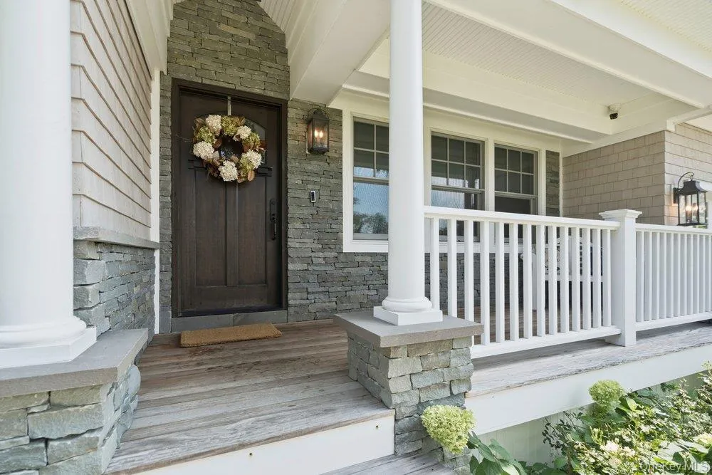 6 Shell Drive, Oyster Bay, NY, 4 Bedrooms Bedrooms, 8 Rooms Rooms,4 BathroomsBathrooms,Residential,For Rent,Shell,0,1043162 6 Shell Drive, Oyster Bay, NY, 4 Bedrooms Bedrooms, 8 Rooms Rooms,4 BathroomsBathrooms,Residential,For Rent,Shell,0,1043162
