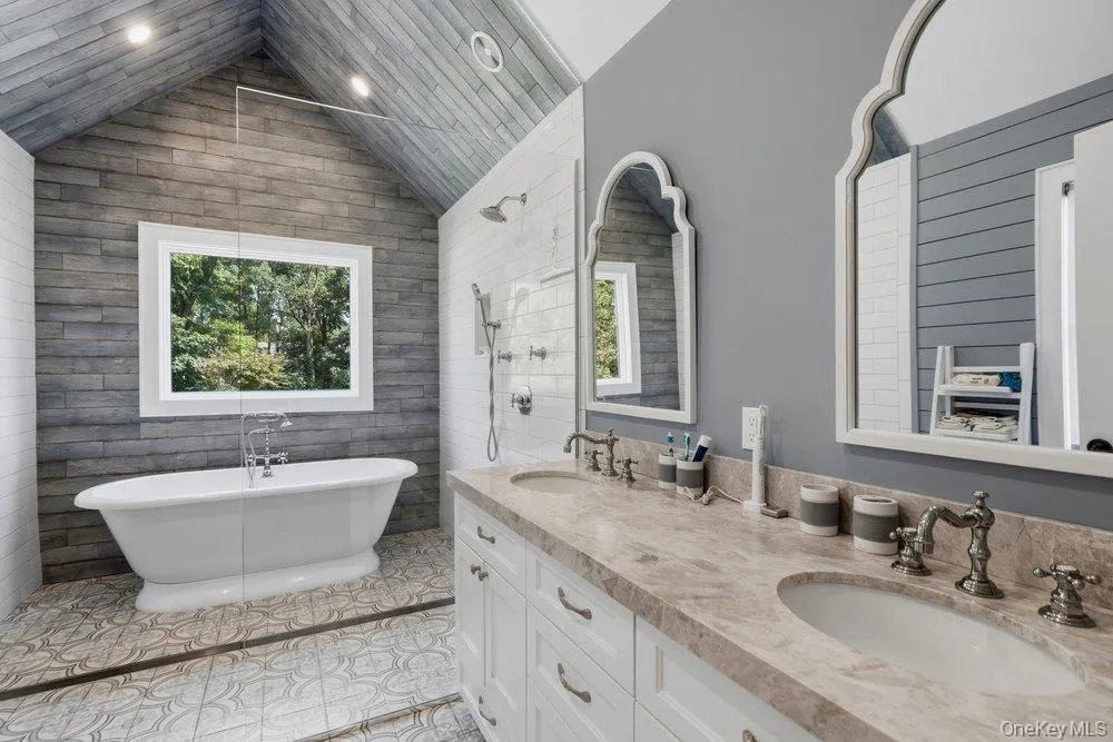 6 Shell Drive, Oyster Bay, NY, 4 Bedrooms Bedrooms, 8 Rooms Rooms,4 BathroomsBathrooms,Residential,For Rent,Shell,0,1043162 6 Shell Drive, Oyster Bay, NY, 4 Bedrooms Bedrooms, 8 Rooms Rooms,4 BathroomsBathrooms,Residential,For Rent,Shell,0,1043162