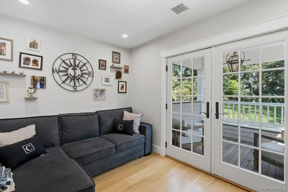 6 Shell Drive, Oyster Bay, NY, 4 Bedrooms Bedrooms, 8 Rooms Rooms,4 BathroomsBathrooms,Residential,For Rent,Shell,0,1043162 6 Shell Drive, Oyster Bay, NY, 4 Bedrooms Bedrooms, 8 Rooms Rooms,4 BathroomsBathrooms,Residential,For Rent,Shell,0,1043162