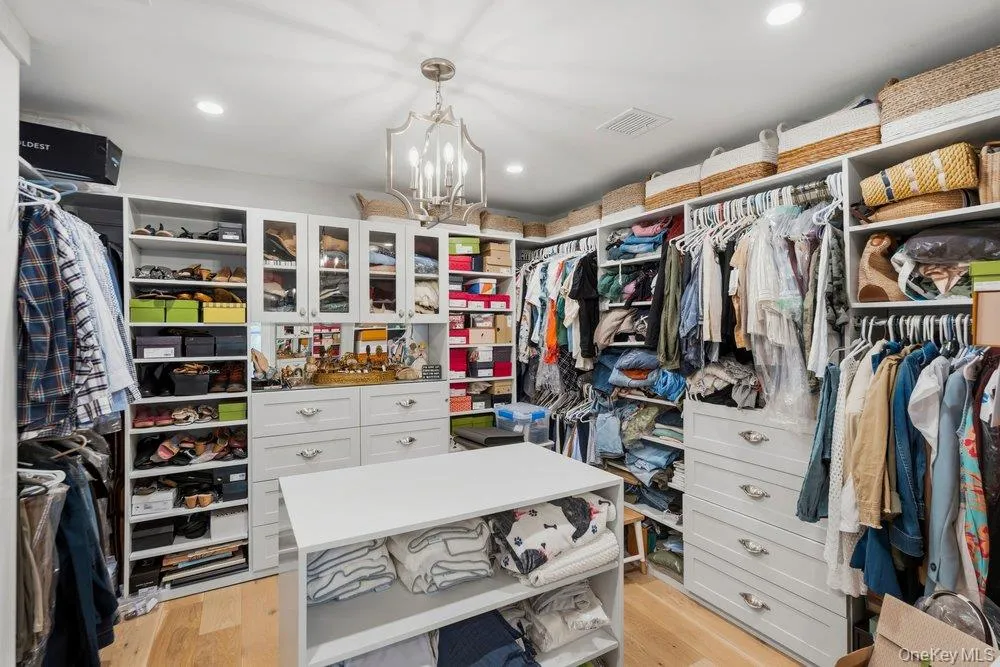 6 Shell Drive, Oyster Bay, NY, 4 Bedrooms Bedrooms, 8 Rooms Rooms,4 BathroomsBathrooms,Residential,For Rent,Shell,0,1043162 6 Shell Drive, Oyster Bay, NY, 4 Bedrooms Bedrooms, 8 Rooms Rooms,4 BathroomsBathrooms,Residential,For Rent,Shell,0,1043162
