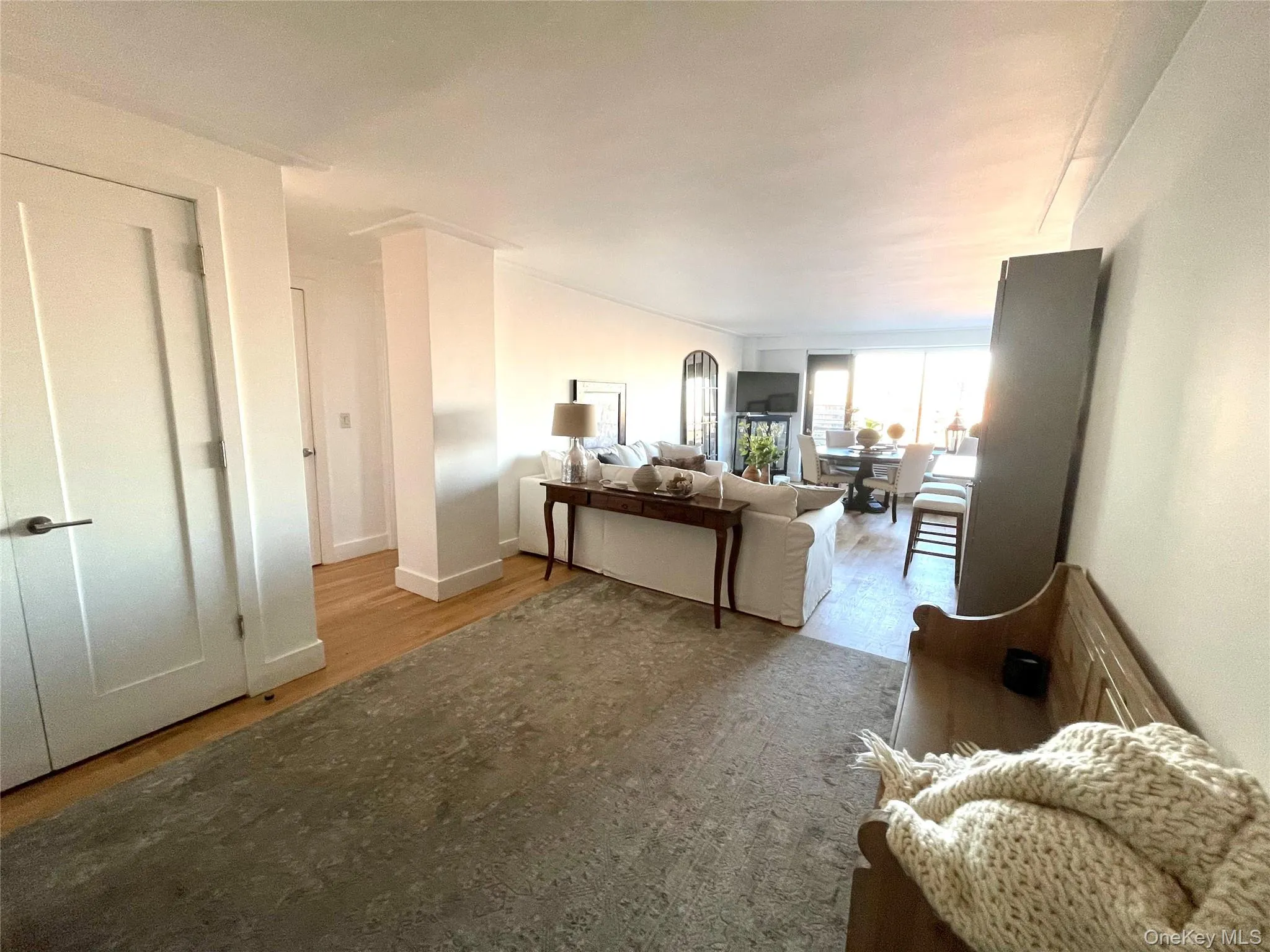 372 Central Park West, New York, NY, 1 Bedroom Bedrooms, 3 Rooms Rooms,1 BathroomBathrooms,Residential,For Rent,Central Park West,0,1043165 372 Central Park West, New York, NY, 1 Bedroom Bedrooms, 3 Rooms Rooms,1 BathroomBathrooms,Residential,For Rent,Central Park West,0,1043165