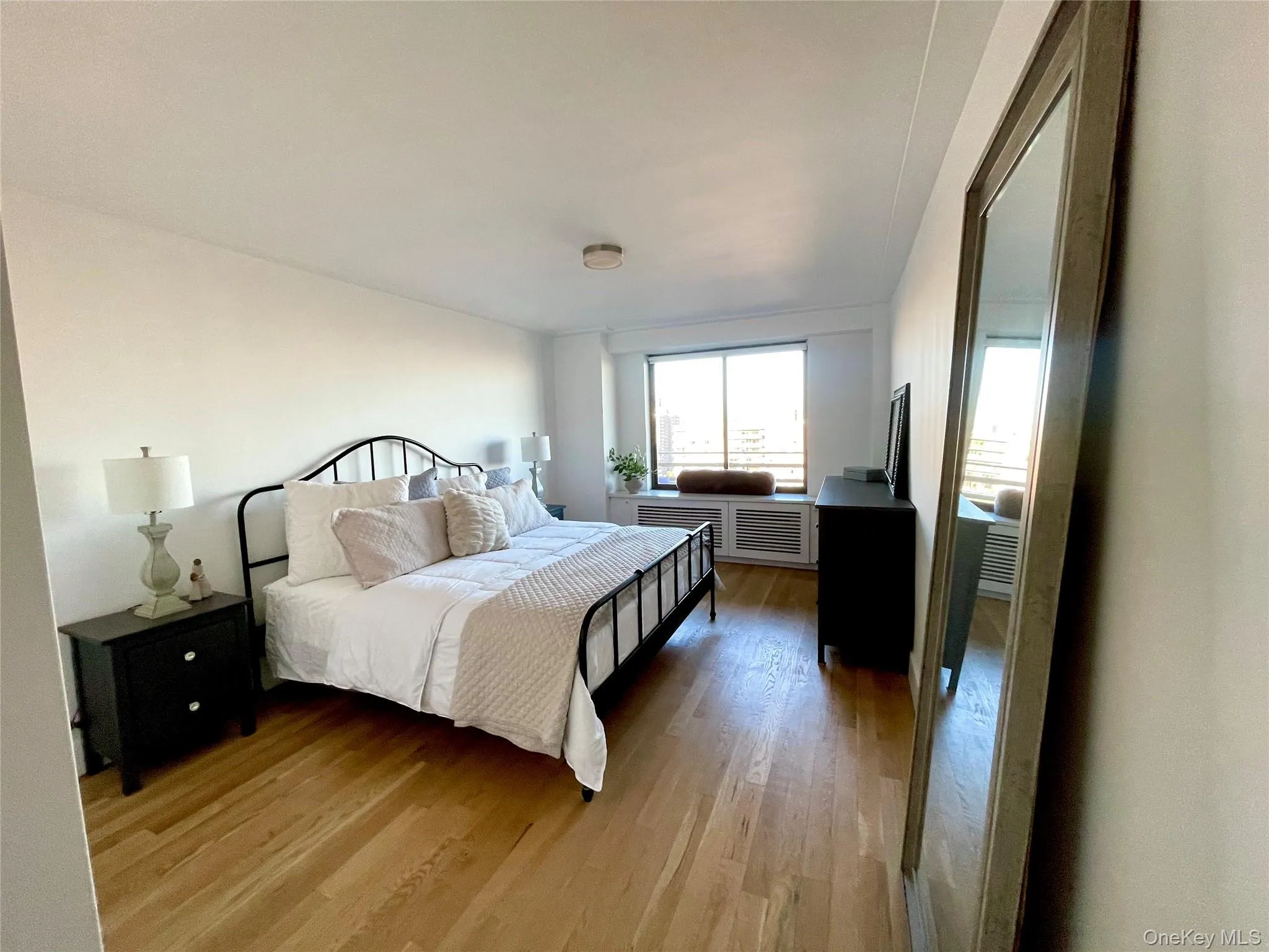 372 Central Park West, New York, NY, 1 Bedroom Bedrooms, 3 Rooms Rooms,1 BathroomBathrooms,Residential,For Rent,Central Park West,0,1043165 372 Central Park West, New York, NY, 1 Bedroom Bedrooms, 3 Rooms Rooms,1 BathroomBathrooms,Residential,For Rent,Central Park West,0,1043165