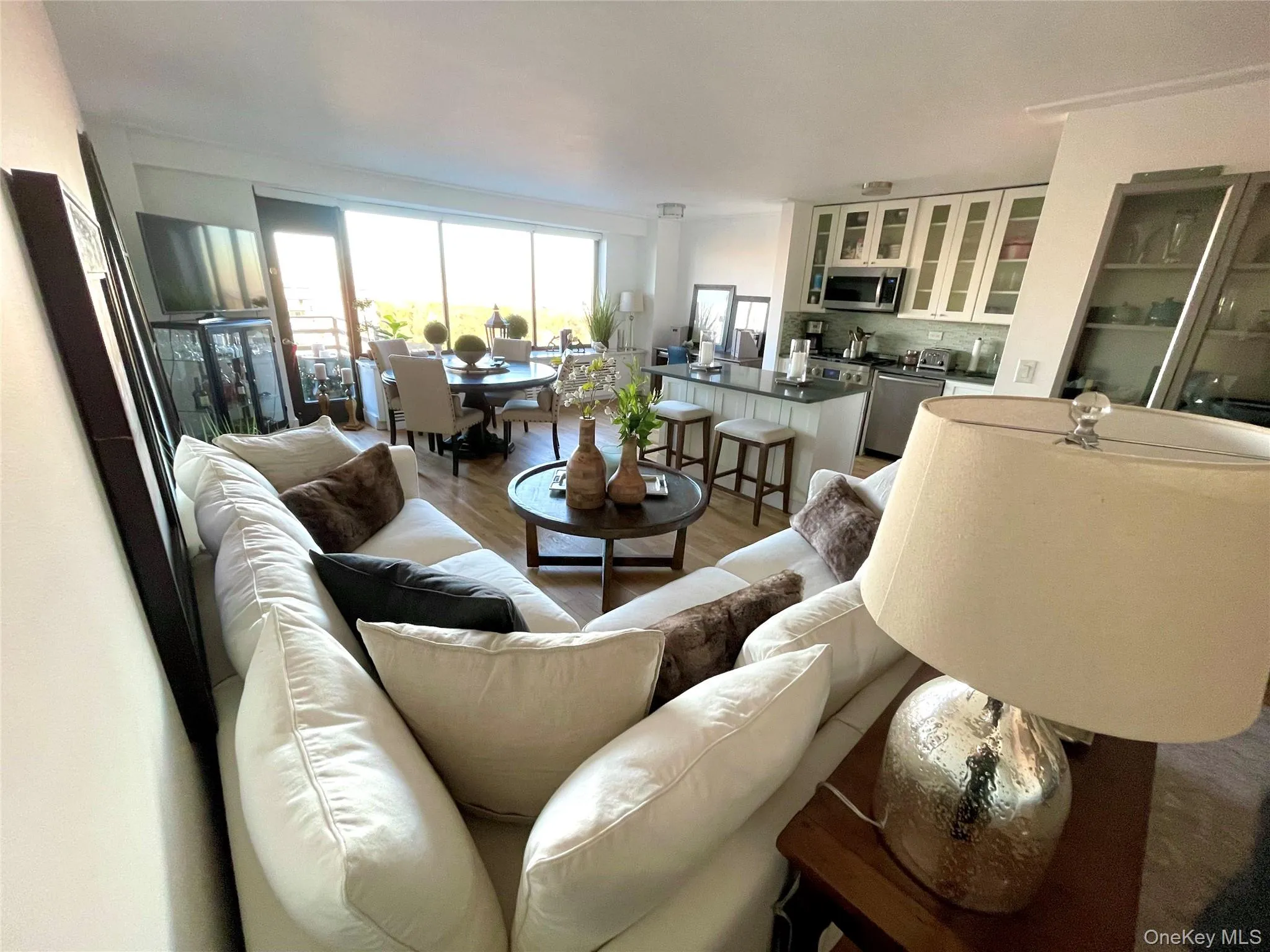 372 Central Park West, New York, NY, 1 Bedroom Bedrooms, 3 Rooms Rooms,1 BathroomBathrooms,Residential,For Rent,Central Park West,0,1043165 372 Central Park West, New York, NY, 1 Bedroom Bedrooms, 3 Rooms Rooms,1 BathroomBathrooms,Residential,For Rent,Central Park West,0,1043165