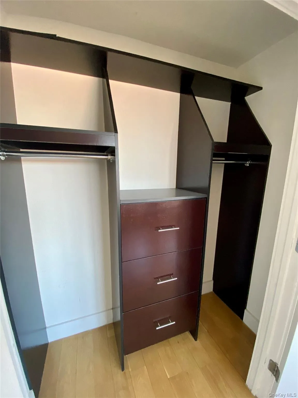 372 Central Park West, New York, NY, 1 Bedroom Bedrooms, 3 Rooms Rooms,1 BathroomBathrooms,Residential,For Rent,Central Park West,0,1043168 372 Central Park West, New York, NY, 1 Bedroom Bedrooms, 3 Rooms Rooms,1 BathroomBathrooms,Residential,For Rent,Central Park West,0,1043168
