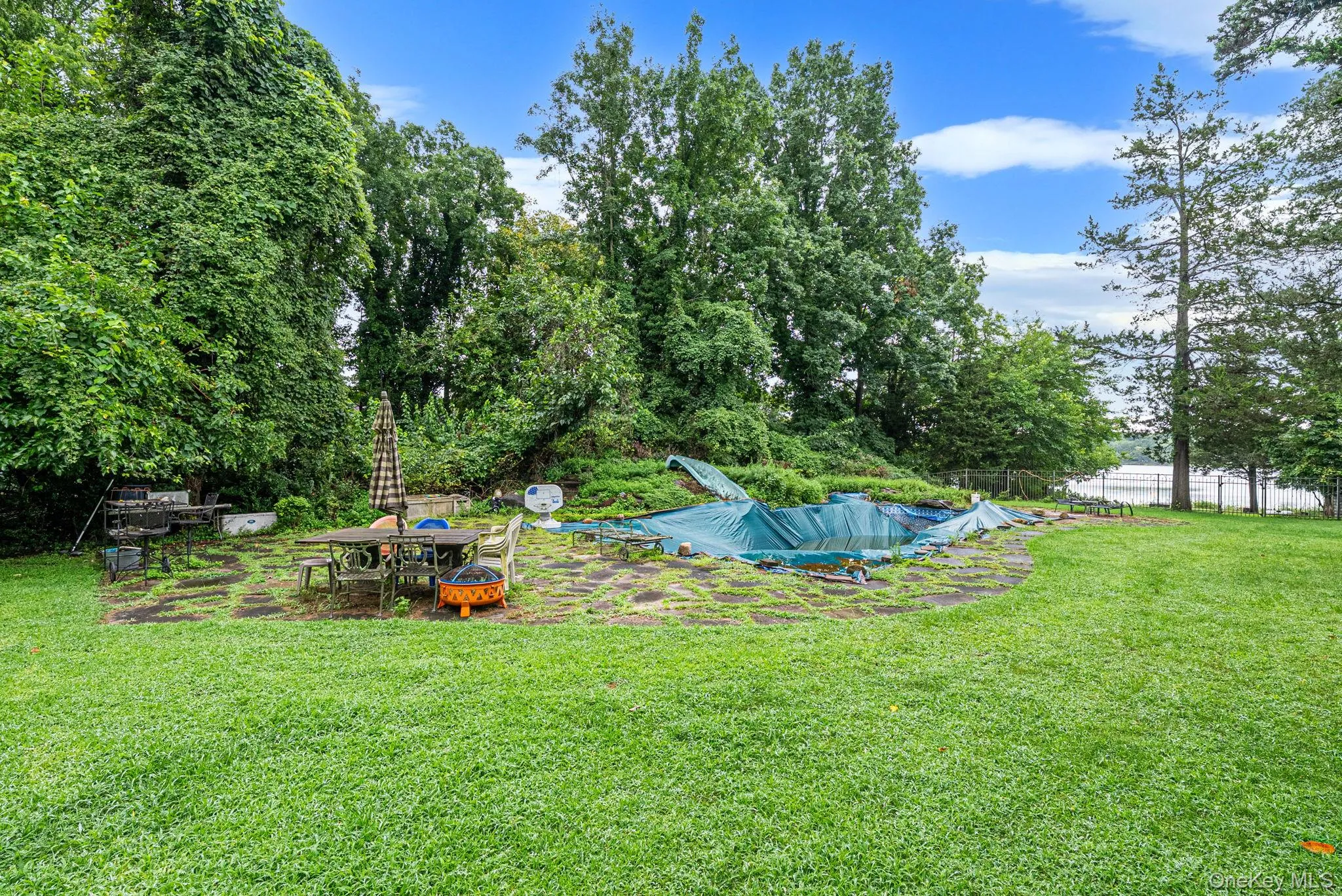 59 Dyke Road, Brookhaven, NY, 3 Bedrooms Bedrooms, 5 Rooms Rooms,1 BathroomBathrooms,Residential,For Rent,Dyke,0,1043169 59 Dyke Road, Brookhaven, NY, 3 Bedrooms Bedrooms, 5 Rooms Rooms,1 BathroomBathrooms,Residential,For Rent,Dyke,0,1043169