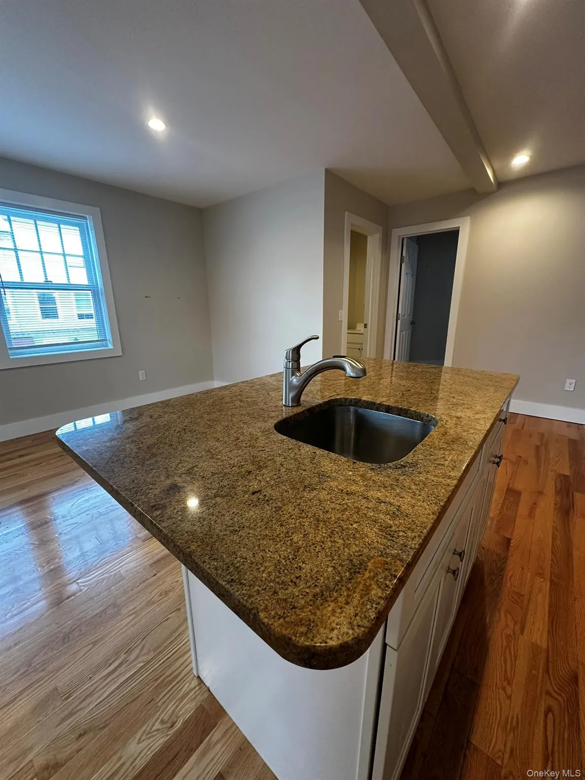 12 Main Street, Warwick (town), NY, 1 Bedroom Bedrooms, 3 Rooms Rooms,1 BathroomBathrooms,Residential Lease,For Rent,Main,0,1043171 12 Main Street, Warwick (town), NY, 1 Bedroom Bedrooms, 3 Rooms Rooms,1 BathroomBathrooms,Residential Lease,For Rent,Main,0,1043171