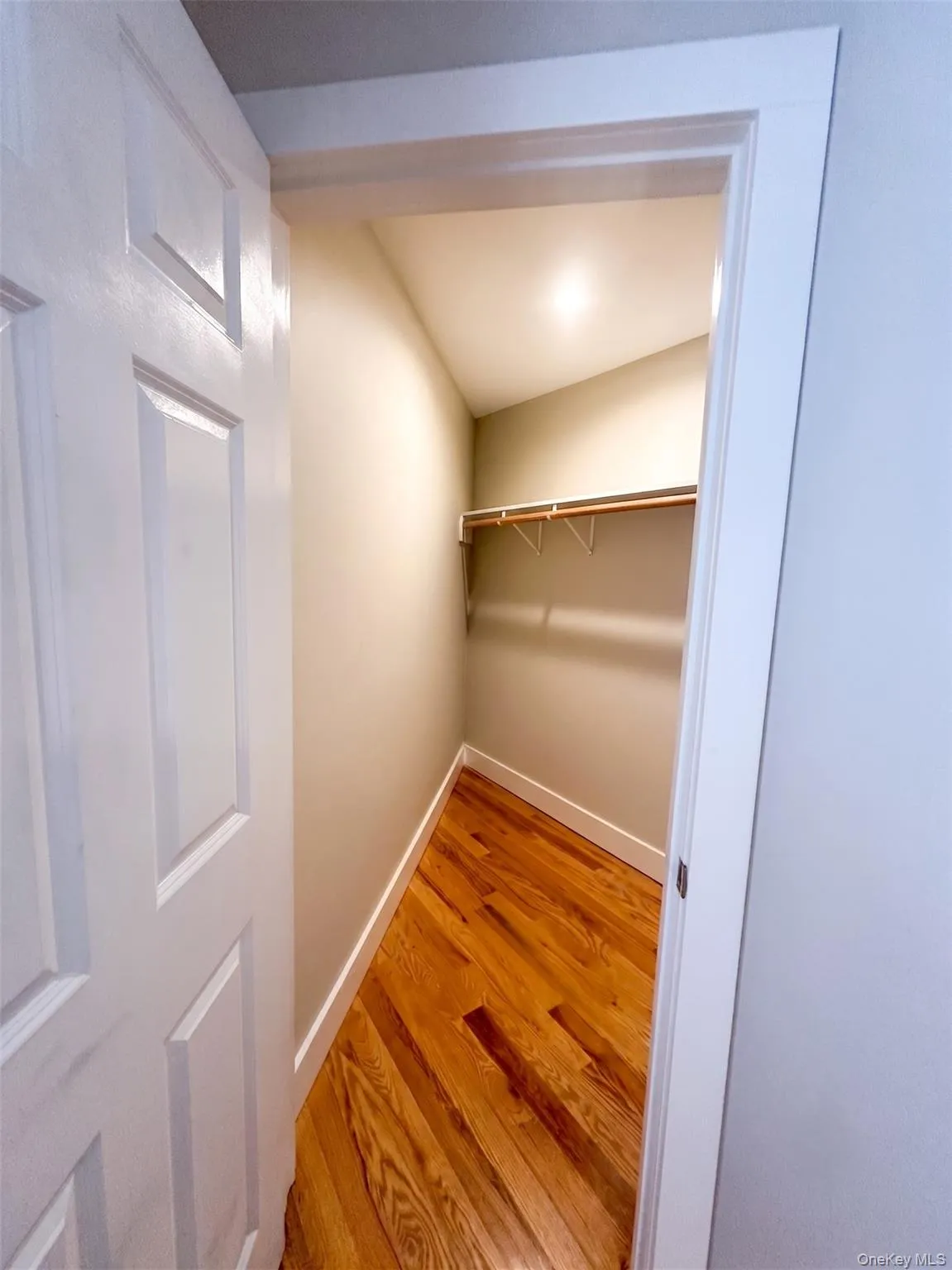 12 Main Street, Warwick (town), NY, 1 Bedroom Bedrooms, 3 Rooms Rooms,1 BathroomBathrooms,Residential Lease,For Rent,Main,0,1043171 12 Main Street, Warwick (town), NY, 1 Bedroom Bedrooms, 3 Rooms Rooms,1 BathroomBathrooms,Residential Lease,For Rent,Main,0,1043171