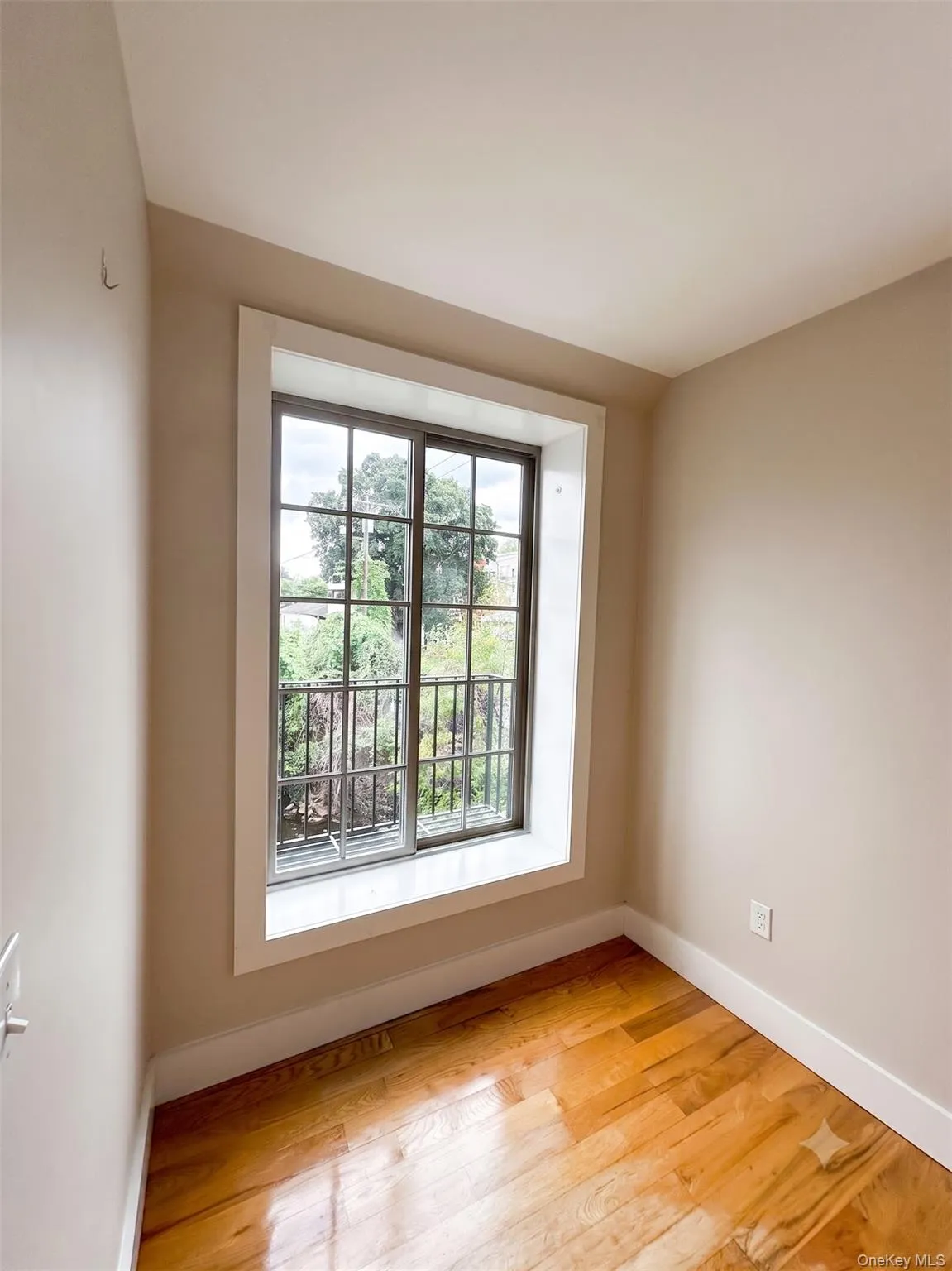 12 Main Street, Warwick (town), NY, 1 Bedroom Bedrooms, 3 Rooms Rooms,1 BathroomBathrooms,Residential Lease,For Rent,Main,0,1043171 12 Main Street, Warwick (town), NY, 1 Bedroom Bedrooms, 3 Rooms Rooms,1 BathroomBathrooms,Residential Lease,For Rent,Main,0,1043171