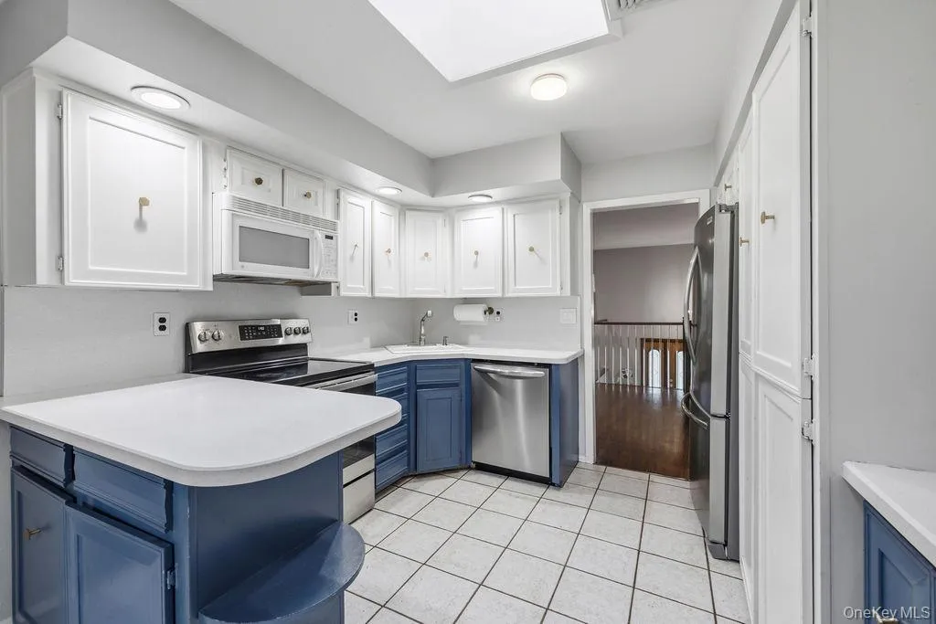 44 Palisades Court, Haverstraw, NY, 4 Bedrooms Bedrooms, 10 Rooms Rooms,2 BathroomsBathrooms,Residential Lease,For Rent,Palisades,0,1043172 44 Palisades Court, Haverstraw, NY, 4 Bedrooms Bedrooms, 10 Rooms Rooms,2 BathroomsBathrooms,Residential Lease,For Rent,Palisades,0,1043172