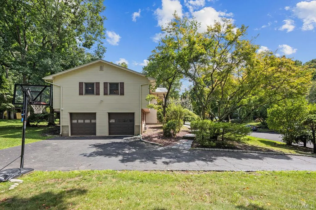44 Palisades Court, Haverstraw, NY, 4 Bedrooms Bedrooms, 10 Rooms Rooms,2 BathroomsBathrooms,Residential Lease,For Rent,Palisades,0,1043172 44 Palisades Court, Haverstraw, NY, 4 Bedrooms Bedrooms, 10 Rooms Rooms,2 BathroomsBathrooms,Residential Lease,For Rent,Palisades,0,1043172