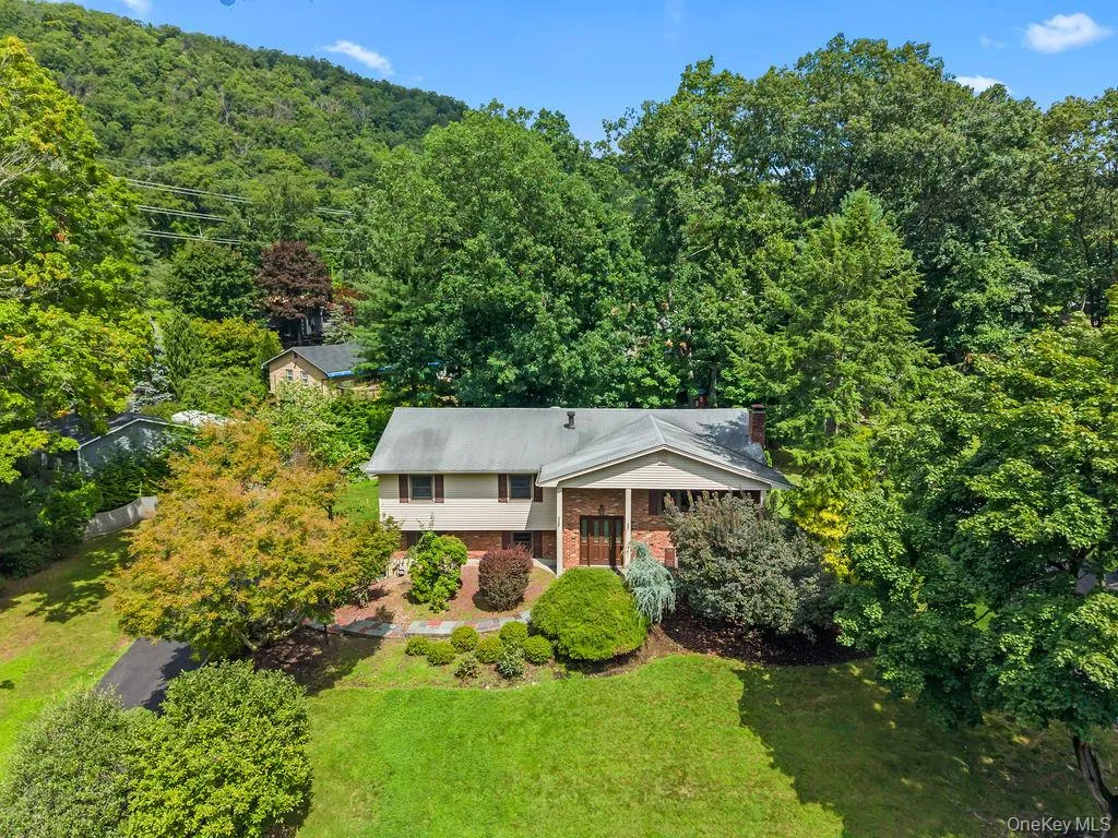 44 Palisades Court, Haverstraw, NY, 4 Bedrooms Bedrooms, 10 Rooms Rooms,2 BathroomsBathrooms,Residential Lease,For Rent,Palisades,0,1043172 44 Palisades Court, Haverstraw, NY, 4 Bedrooms Bedrooms, 10 Rooms Rooms,2 BathroomsBathrooms,Residential Lease,For Rent,Palisades,0,1043172