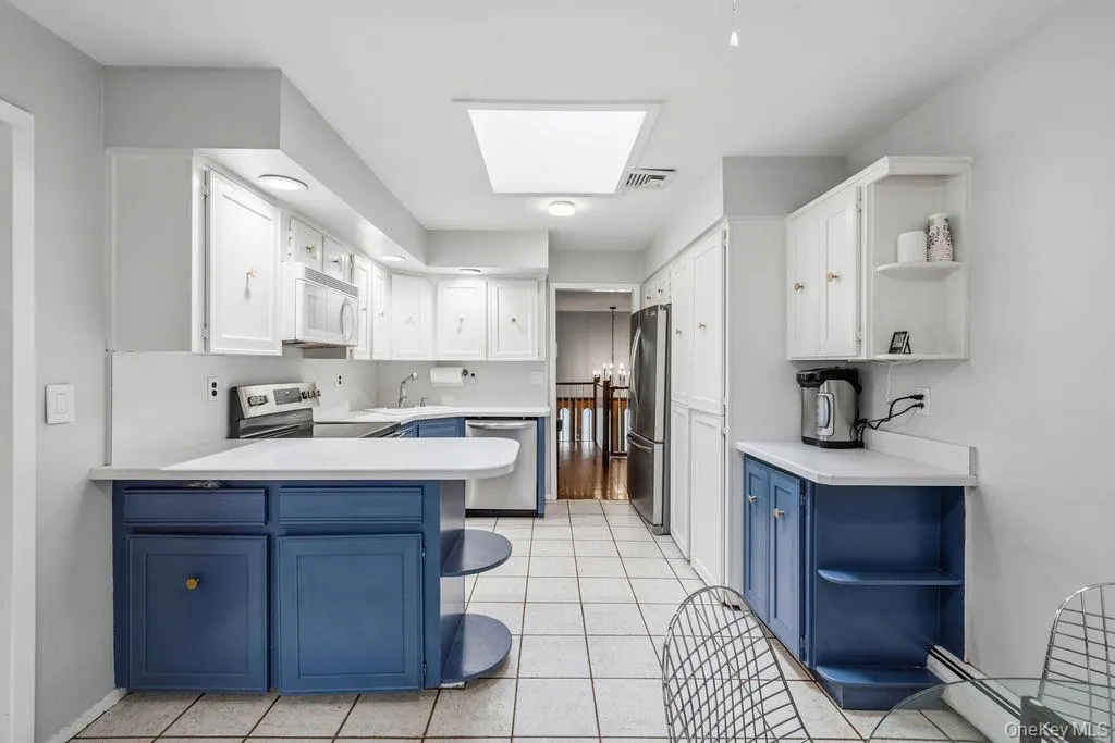 44 Palisades Court, Haverstraw, NY, 4 Bedrooms Bedrooms, 10 Rooms Rooms,2 BathroomsBathrooms,Residential Lease,For Rent,Palisades,0,1043172 44 Palisades Court, Haverstraw, NY, 4 Bedrooms Bedrooms, 10 Rooms Rooms,2 BathroomsBathrooms,Residential Lease,For Rent,Palisades,0,1043172