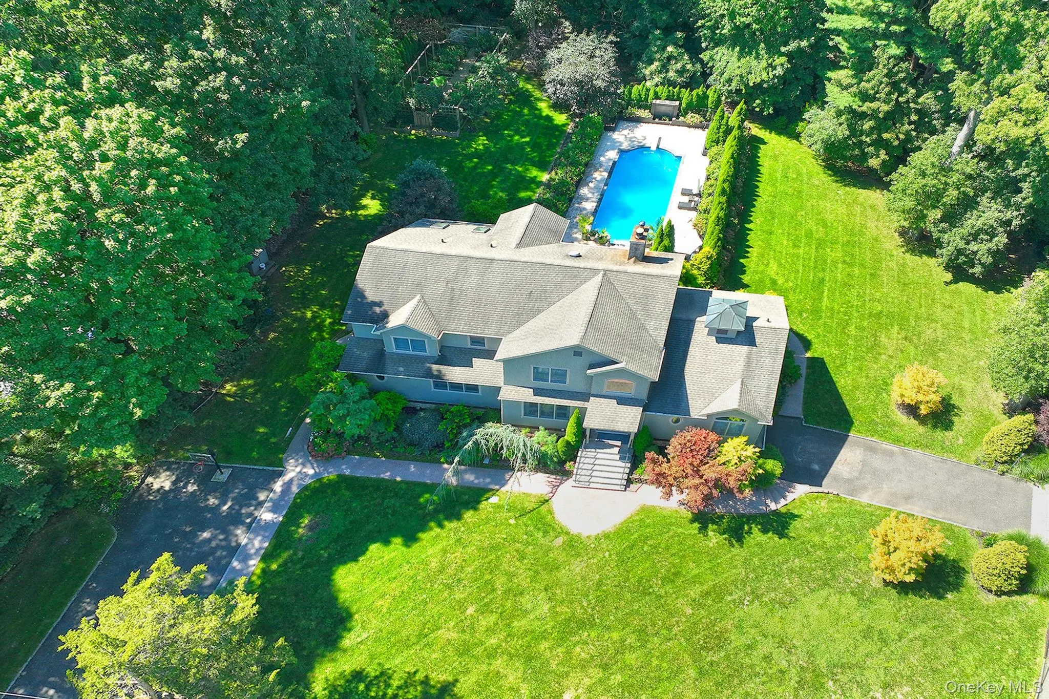 19 Sparrow Lane, Huntington, NY, 5 Bedrooms Bedrooms, 12 Rooms Rooms,4 BathroomsBathrooms,Residential,For Rent,Sparrow,0,1043174 19 Sparrow Lane, Huntington, NY, 5 Bedrooms Bedrooms, 12 Rooms Rooms,4 BathroomsBathrooms,Residential,For Rent,Sparrow,0,1043174