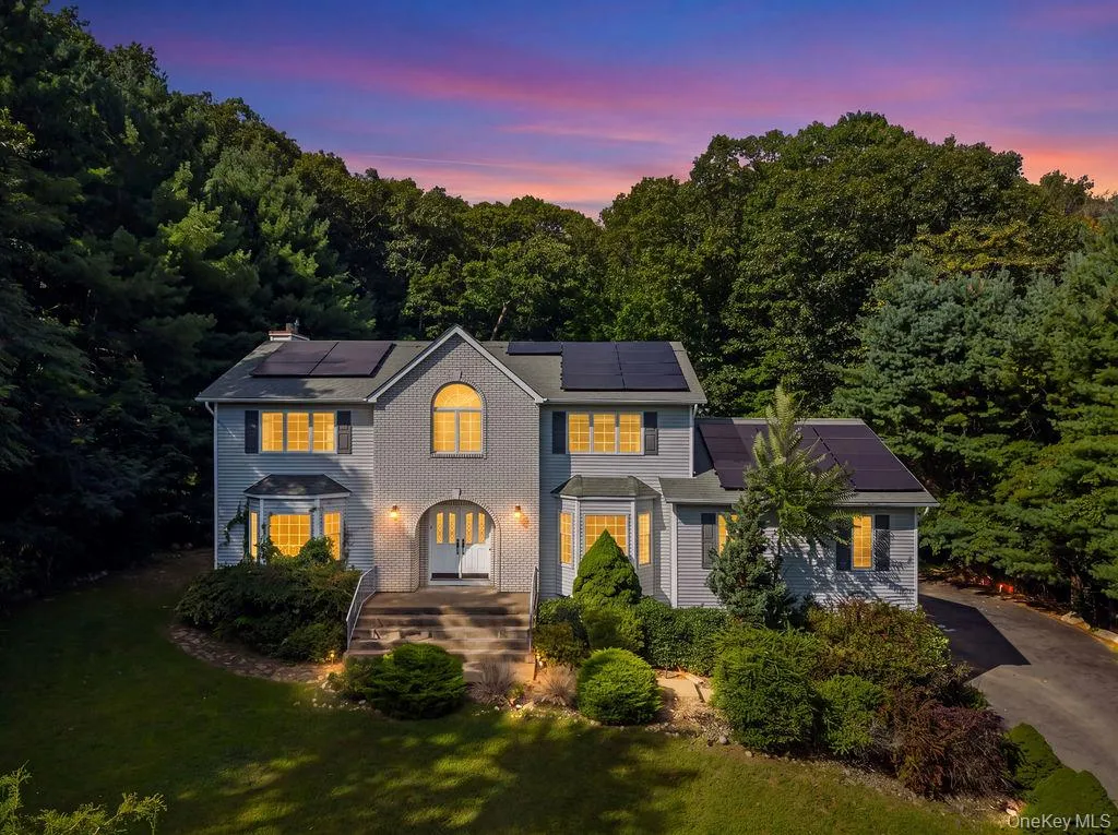 15 Parkside Court, Haverstraw, NY, 6 Bedrooms Bedrooms, 14 Rooms Rooms,3 BathroomsBathrooms,Residential,For Rent,Parkside,0,1043182 15 Parkside Court, Haverstraw, NY, 6 Bedrooms Bedrooms, 14 Rooms Rooms,3 BathroomsBathrooms,Residential,For Rent,Parkside,0,1043182