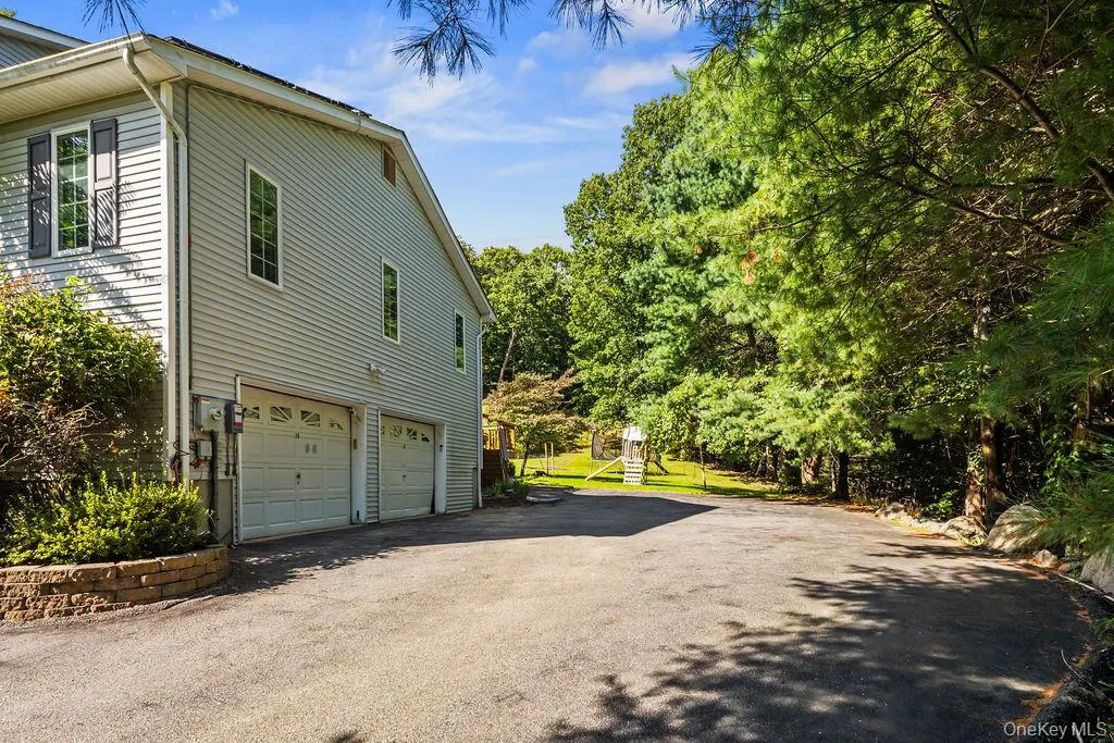 15 Parkside Court, Haverstraw, NY, 6 Bedrooms Bedrooms, 14 Rooms Rooms,3 BathroomsBathrooms,Residential,For Rent,Parkside,0,1043182 15 Parkside Court, Haverstraw, NY, 6 Bedrooms Bedrooms, 14 Rooms Rooms,3 BathroomsBathrooms,Residential,For Rent,Parkside,0,1043182