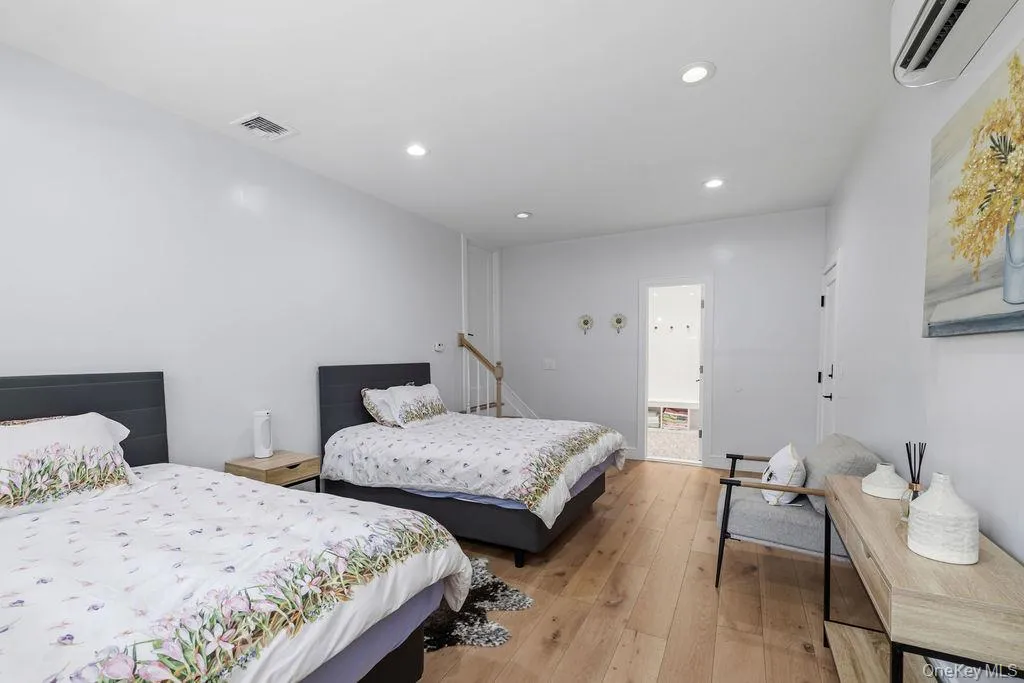 16 Marget Ann Lane, Ramapo, NY, 7 Bedrooms Bedrooms, 11 Rooms Rooms,4 BathroomsBathrooms,Residential,For Rent,Marget Ann,0,1043184 16 Marget Ann Lane, Ramapo, NY, 7 Bedrooms Bedrooms, 11 Rooms Rooms,4 BathroomsBathrooms,Residential,For Rent,Marget Ann,0,1043184