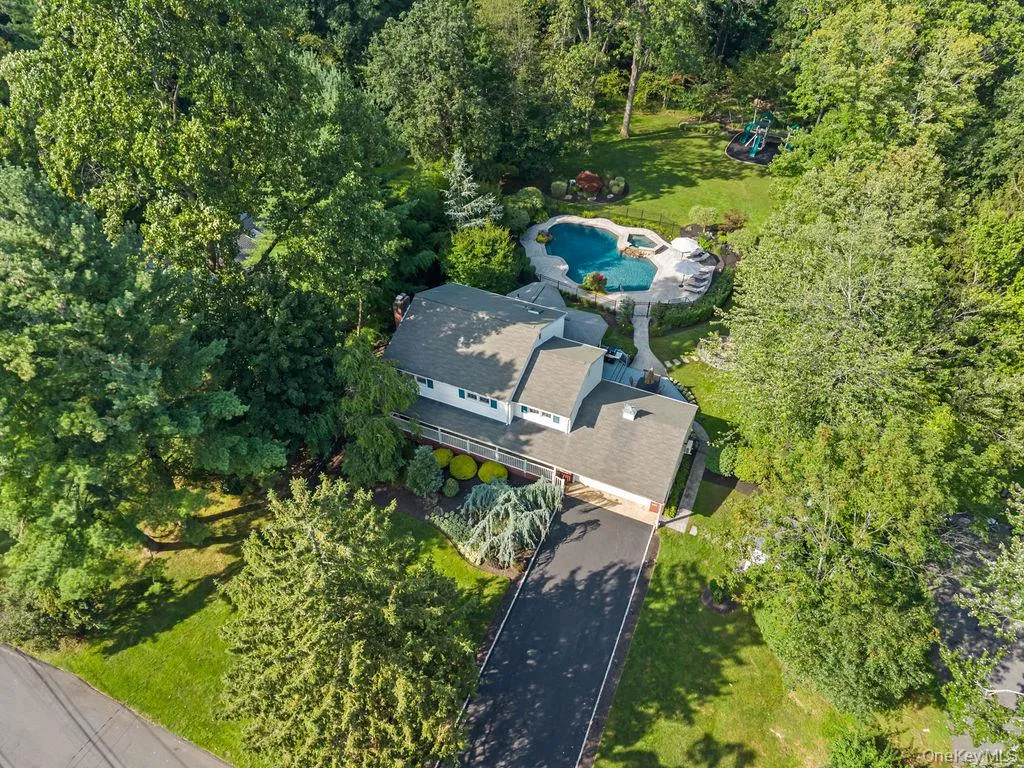 16 Marget Ann Lane, Ramapo, NY, 7 Bedrooms Bedrooms, 11 Rooms Rooms,4 BathroomsBathrooms,Residential,For Rent,Marget Ann,0,1043184 16 Marget Ann Lane, Ramapo, NY, 7 Bedrooms Bedrooms, 11 Rooms Rooms,4 BathroomsBathrooms,Residential,For Rent,Marget Ann,0,1043184