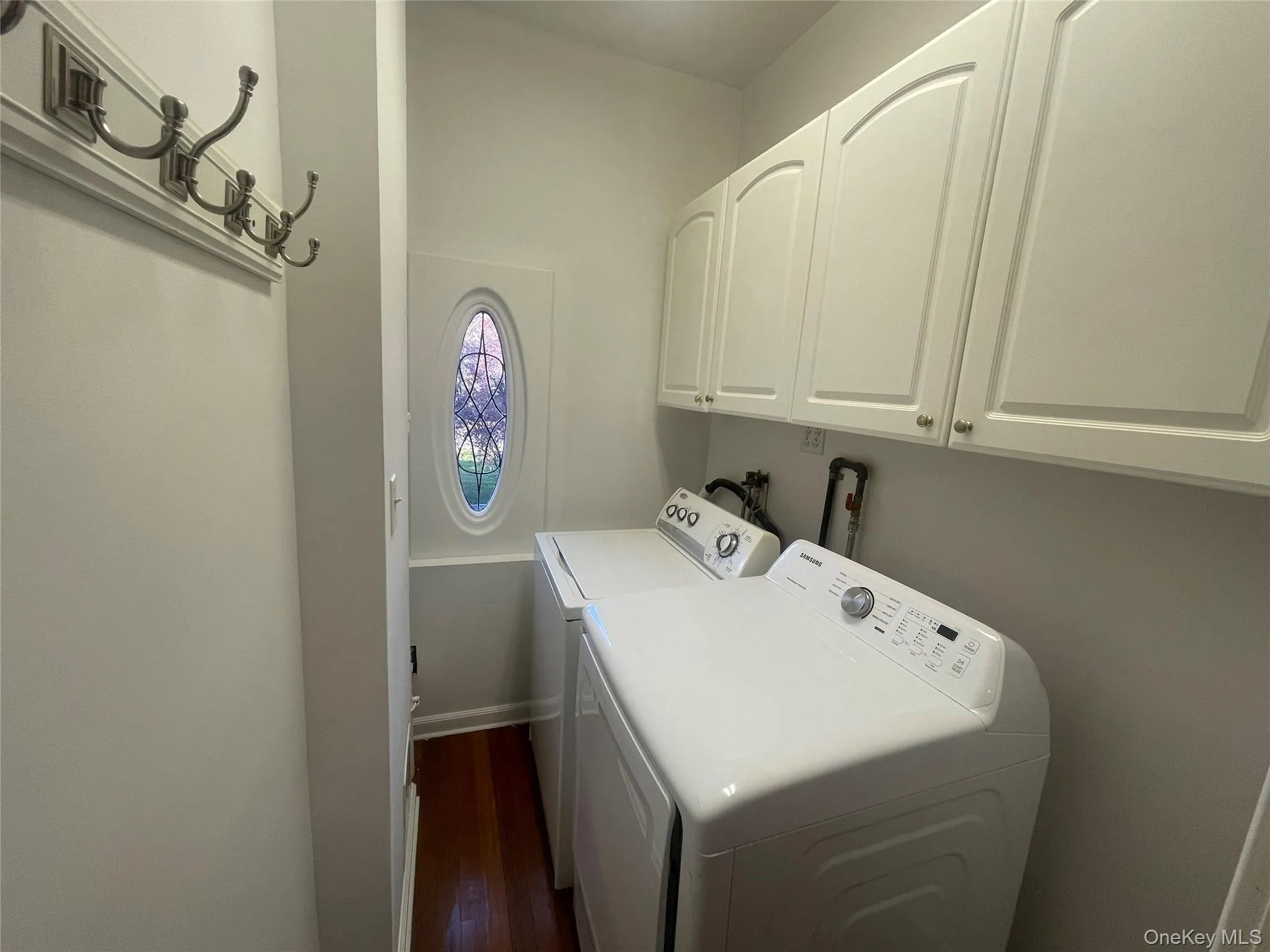 171 S Broadway, Orangetown, NY, 2 Bedroom Bedrooms, 4 Room Rooms,1 BathroomBathrooms,Residential Lease,For Rent,S Broadway,0,1043186 171 S Broadway, Orangetown, NY, 2 Bedroom Bedrooms, 4 Room Rooms,1 BathroomBathrooms,Residential Lease,For Rent,S Broadway,0,1043186