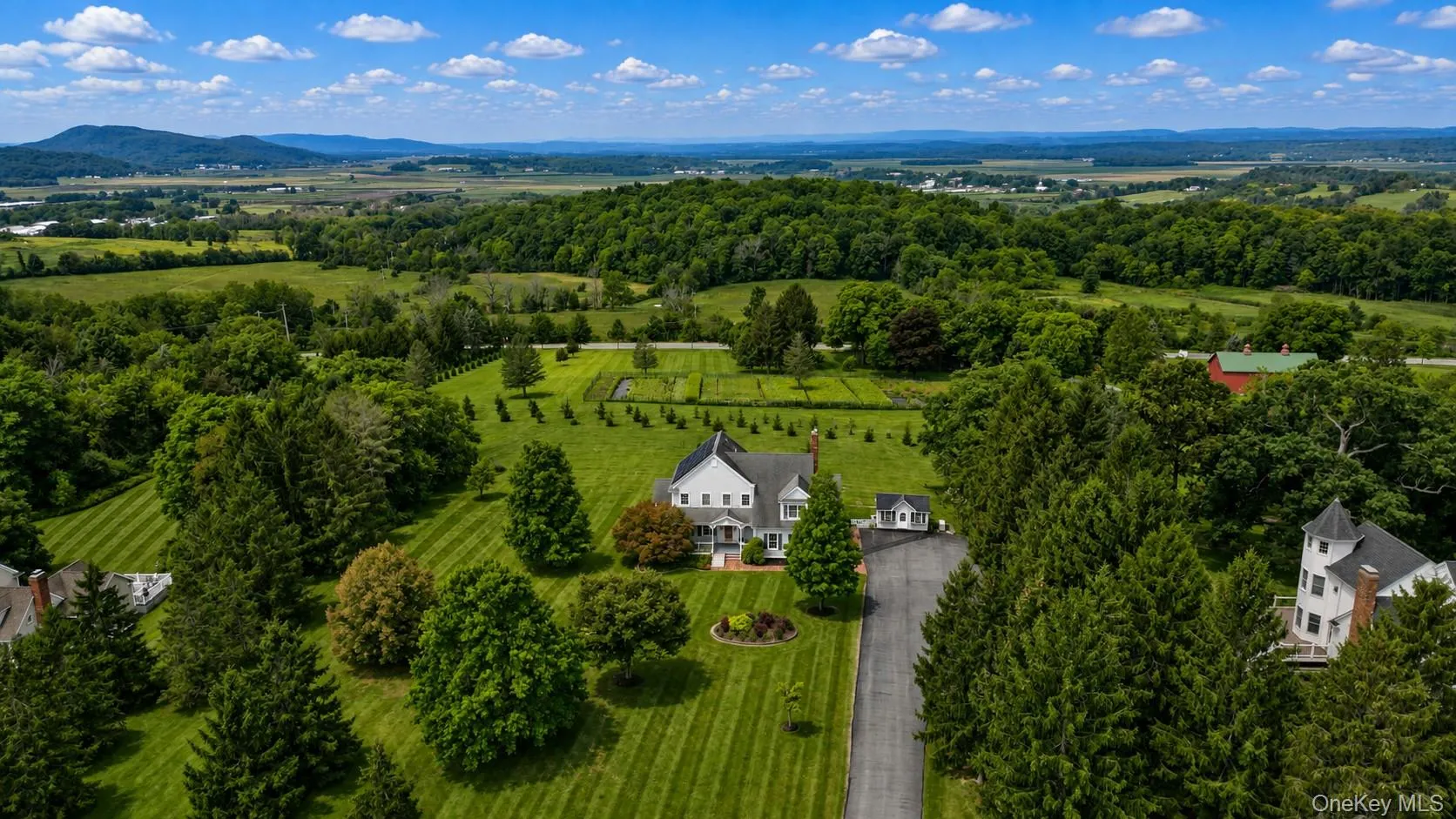 5 Spruce Hill Lane, Goshen, NY, 4 Bedrooms Bedrooms, 11 Rooms Rooms,2 BathroomsBathrooms,Residential,For Rent,Spruce Hill,0,1043187 5 Spruce Hill Lane, Goshen, NY, 4 Bedrooms Bedrooms, 11 Rooms Rooms,2 BathroomsBathrooms,Residential,For Rent,Spruce Hill,0,1043187