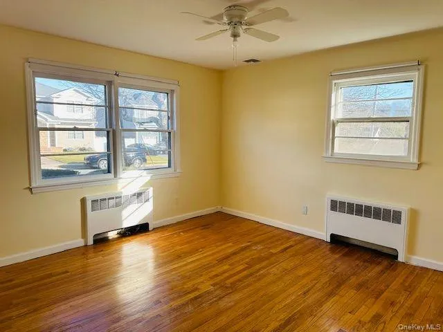 7 Beatrice Avenue, Oyster Bay, NY, 5 Bedrooms Bedrooms, 8 Rooms Rooms,2 BathroomsBathrooms,Residential Lease,For Rent,Beatrice,0,1043188 7 Beatrice Avenue, Oyster Bay, NY, 5 Bedrooms Bedrooms, 8 Rooms Rooms,2 BathroomsBathrooms,Residential Lease,For Rent,Beatrice,0,1043188