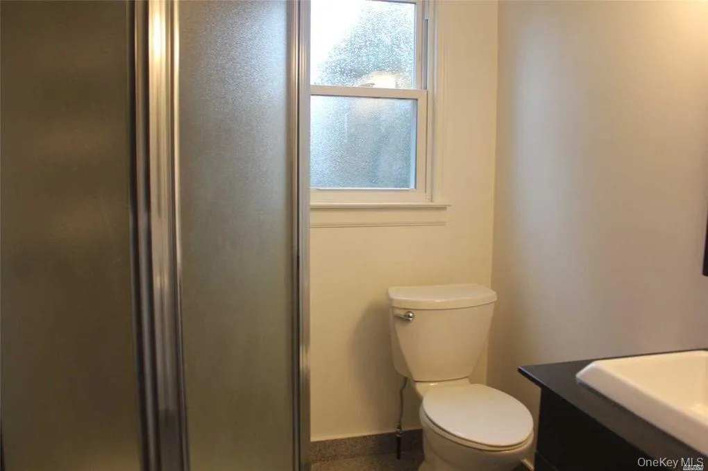 7 Beatrice Avenue, Oyster Bay, NY, 5 Bedrooms Bedrooms, 8 Rooms Rooms,2 BathroomsBathrooms,Residential Lease,For Rent,Beatrice,0,1043188 7 Beatrice Avenue, Oyster Bay, NY, 5 Bedrooms Bedrooms, 8 Rooms Rooms,2 BathroomsBathrooms,Residential Lease,For Rent,Beatrice,0,1043188