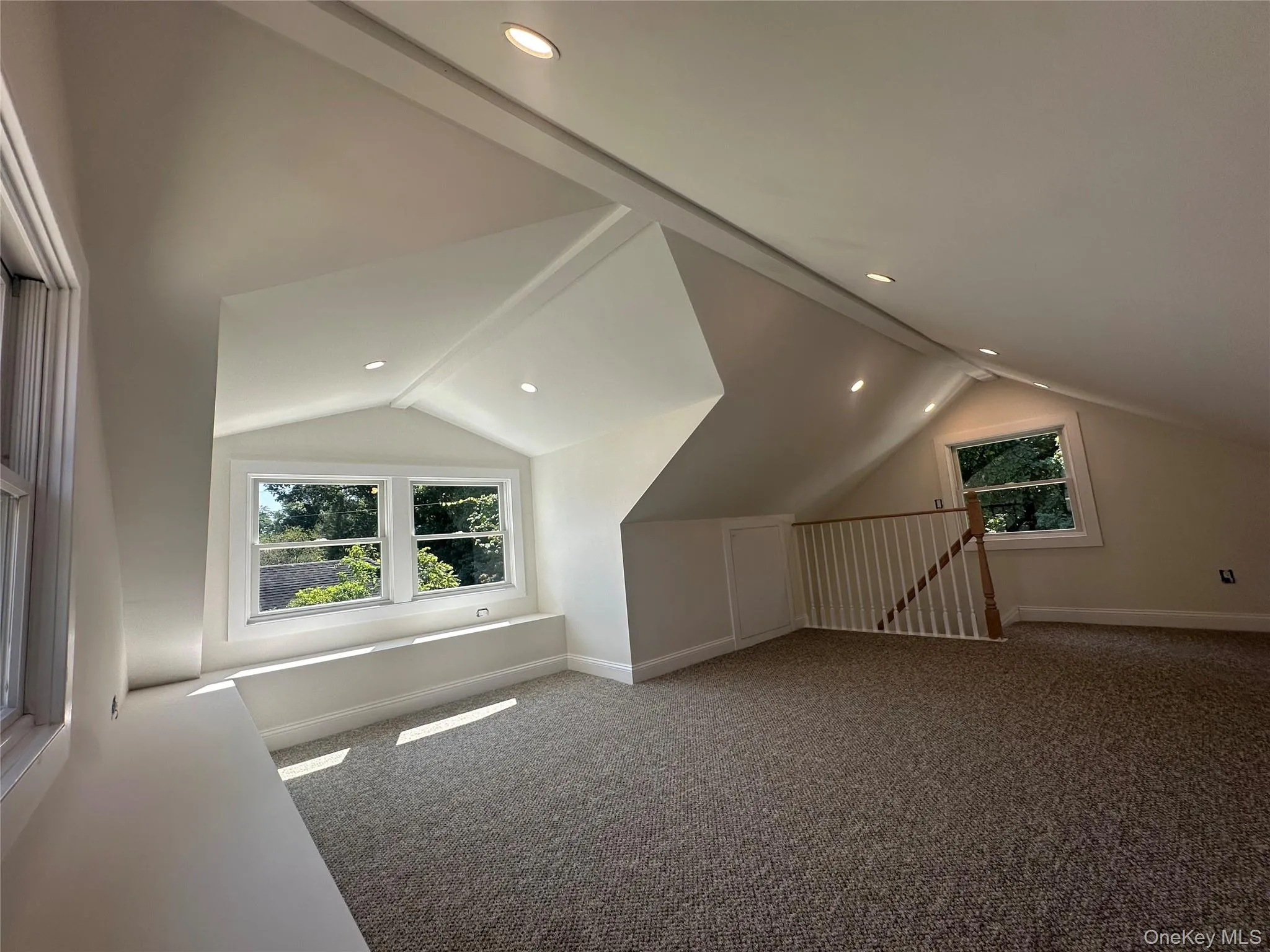 2nd Floor 2nd Floor