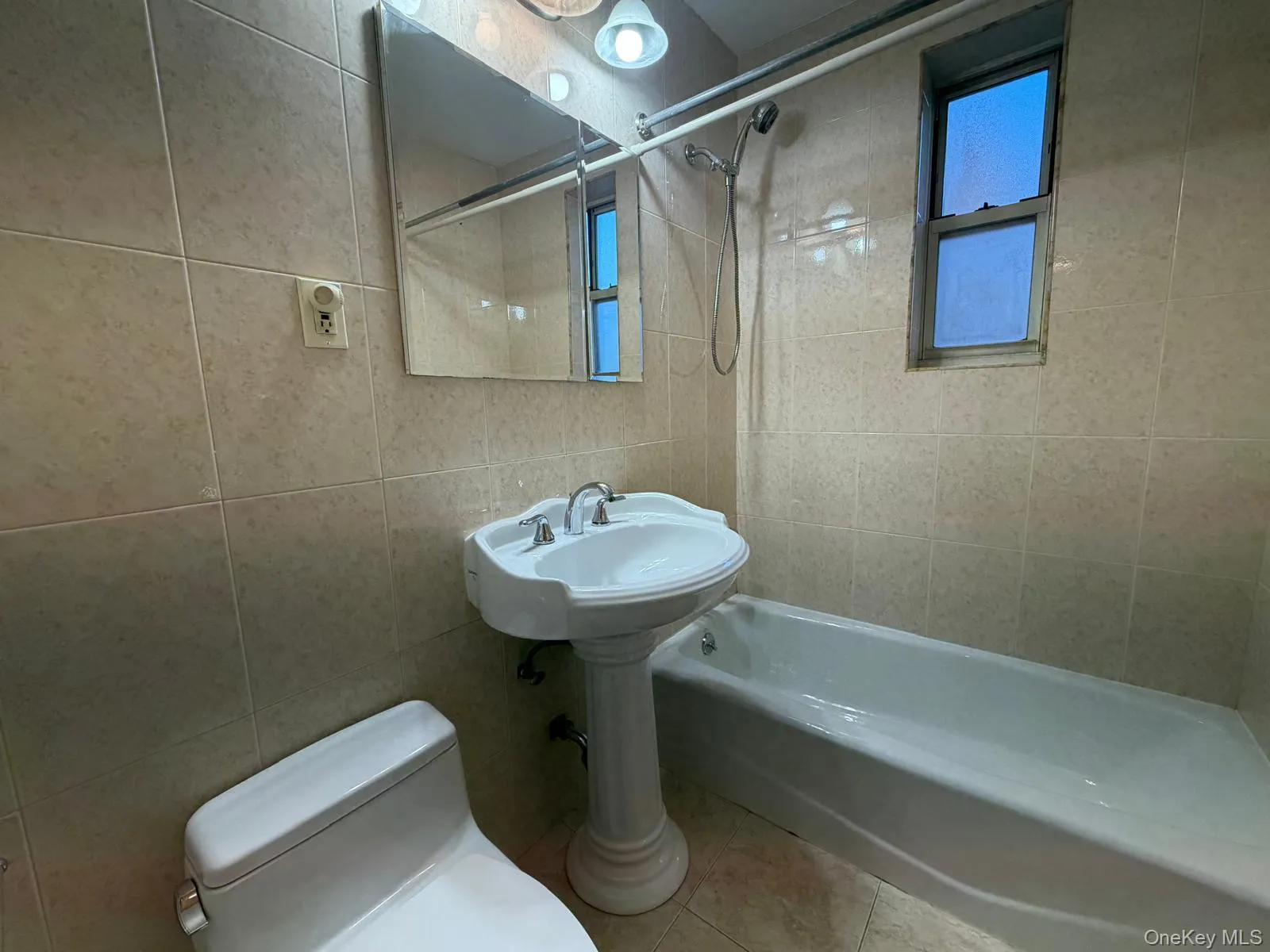 6510 108th Street, New York, NY, 1 Bedroom Bedrooms, 4 Rooms Rooms,1 BathroomBathrooms,Residential,For Rent,108th,0,1043196 6510 108th Street, New York, NY, 1 Bedroom Bedrooms, 4 Rooms Rooms,1 BathroomBathrooms,Residential,For Rent,108th,0,1043196