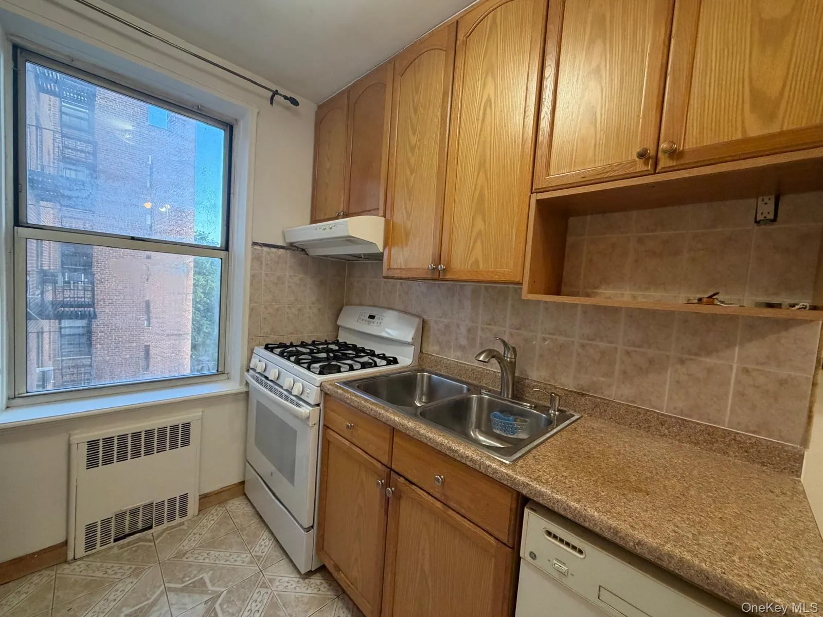 6510 108th Street, New York, NY, 1 Bedroom Bedrooms, 4 Rooms Rooms,1 BathroomBathrooms,Residential,For Rent,108th,0,1043196 6510 108th Street, New York, NY, 1 Bedroom Bedrooms, 4 Rooms Rooms,1 BathroomBathrooms,Residential,For Rent,108th,0,1043196