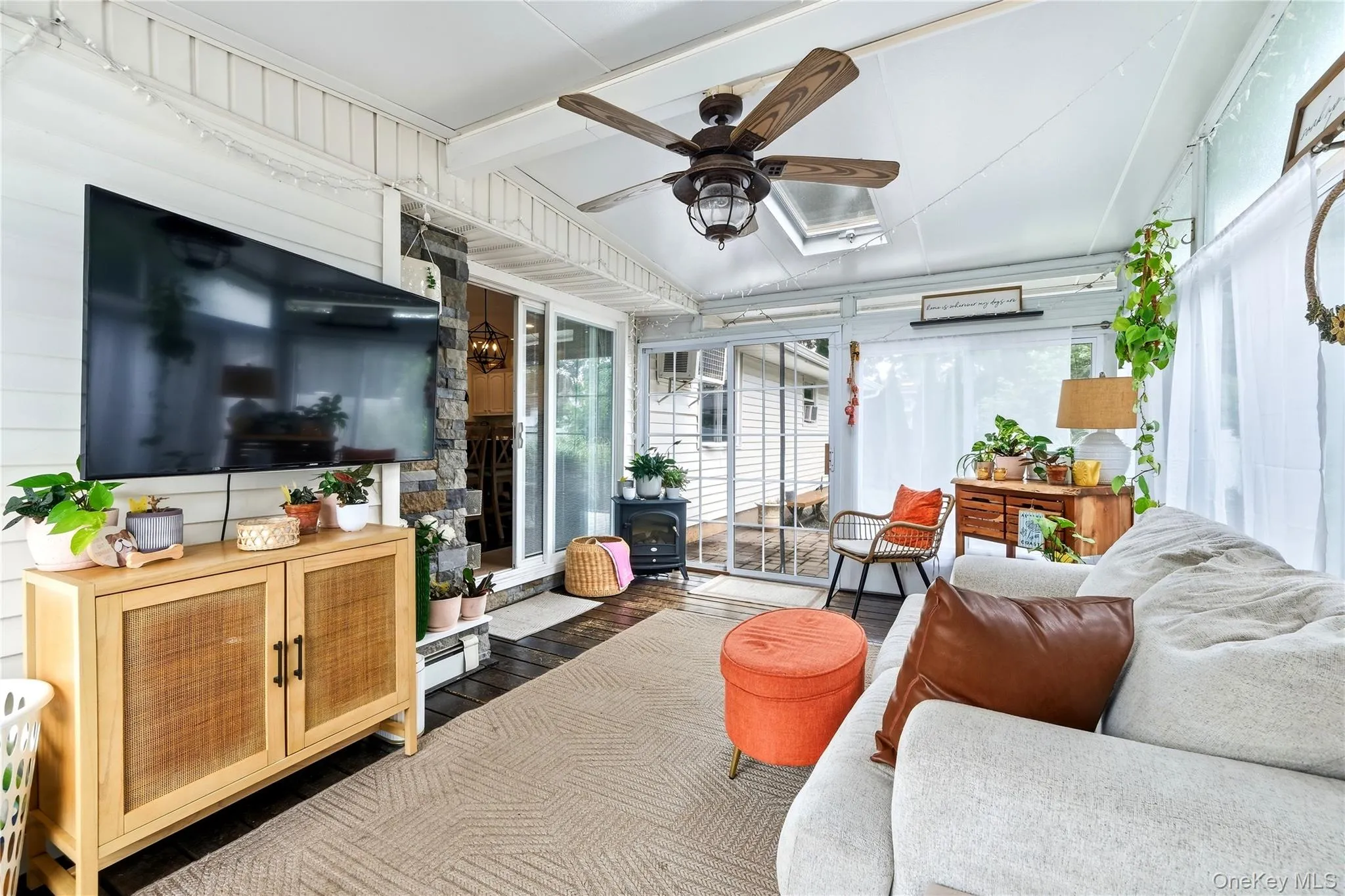 2 Mount Wilson Avenue, Brookhaven, NY, 4 Bedrooms Bedrooms, 8 Rooms Rooms,1 BathroomBathrooms,Residential,For Rent,Mount Wilson,0,1043199 2 Mount Wilson Avenue, Brookhaven, NY, 4 Bedrooms Bedrooms, 8 Rooms Rooms,1 BathroomBathrooms,Residential,For Rent,Mount Wilson,0,1043199