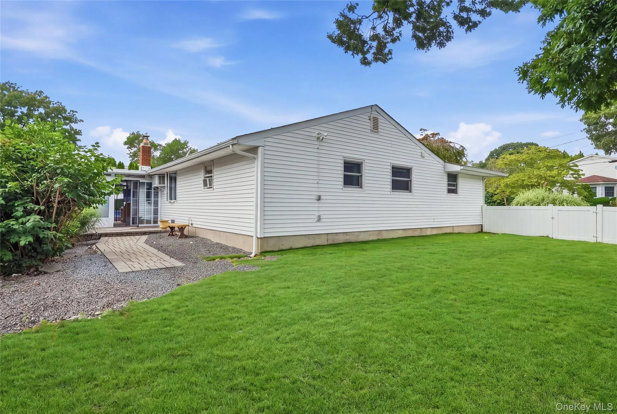 2 Mount Wilson Avenue, Brookhaven, NY, 4 Bedrooms Bedrooms, 8 Rooms Rooms,1 BathroomBathrooms,Residential,For Rent,Mount Wilson,0,1043199 2 Mount Wilson Avenue, Brookhaven, NY, 4 Bedrooms Bedrooms, 8 Rooms Rooms,1 BathroomBathrooms,Residential,For Rent,Mount Wilson,0,1043199
