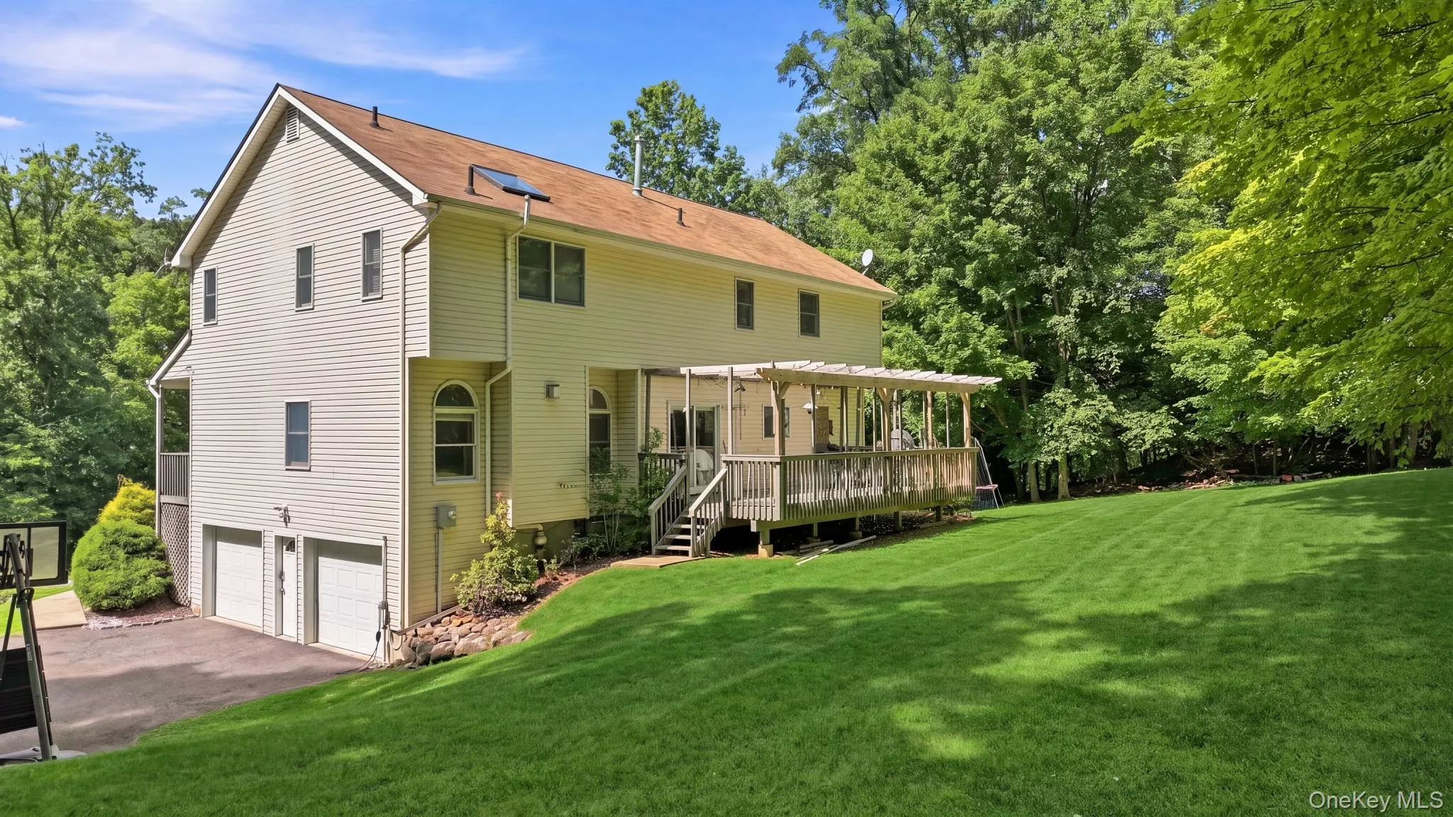 2 Belmar Court, Ramapo, NY, 6 Bedrooms Bedrooms, 10 Rooms Rooms,4 BathroomsBathrooms,Residential,For Rent,Belmar,0,1043201 2 Belmar Court, Ramapo, NY, 6 Bedrooms Bedrooms, 10 Rooms Rooms,4 BathroomsBathrooms,Residential,For Rent,Belmar,0,1043201