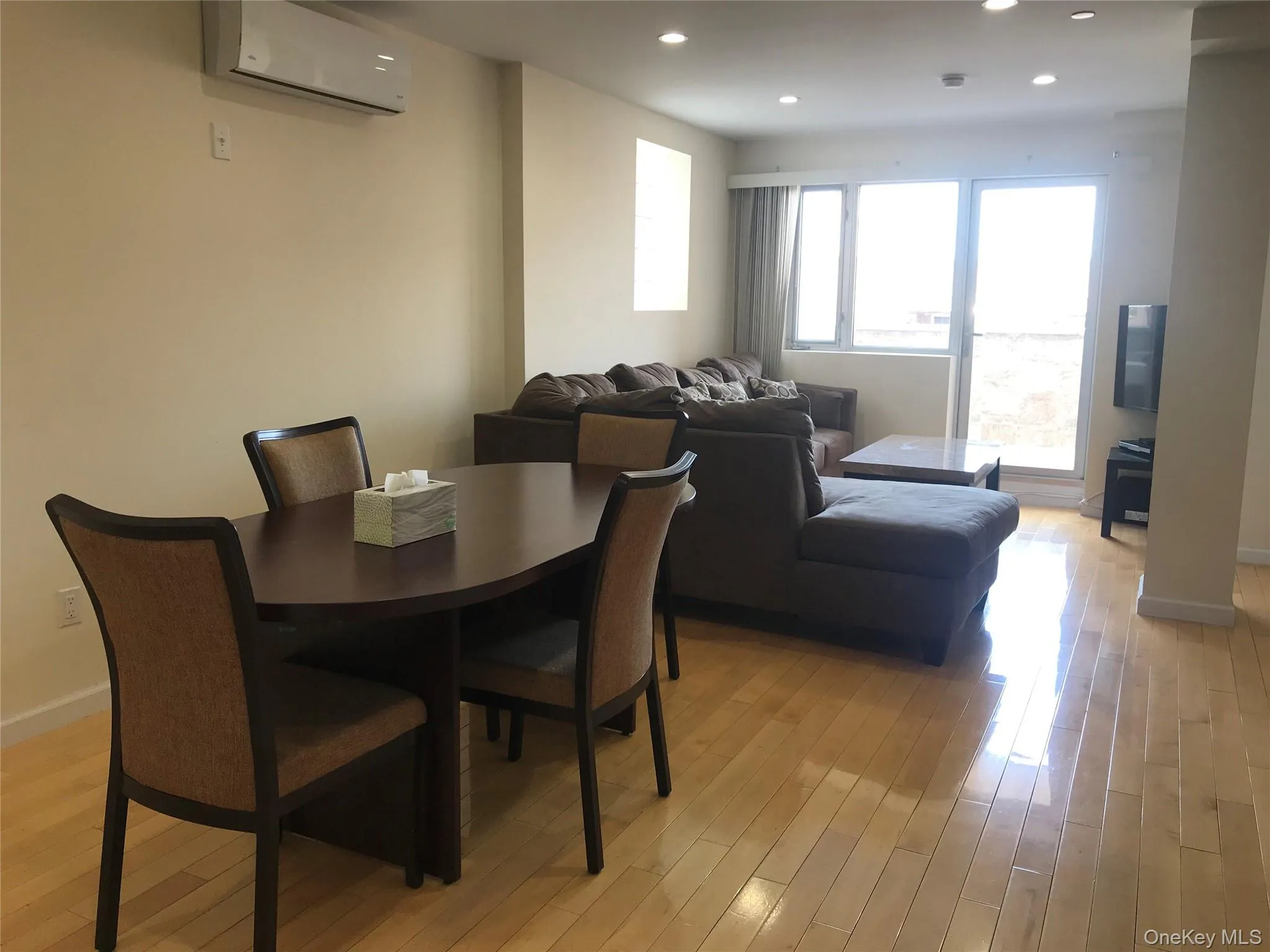 14328 41st Avenue, New York, NY, 2 Bedrooms Bedrooms, 6 Rooms Rooms,2 BathroomsBathrooms,Residential,For Rent,41st,0,1043202 14328 41st Avenue, New York, NY, 2 Bedrooms Bedrooms, 6 Rooms Rooms,2 BathroomsBathrooms,Residential,For Rent,41st,0,1043202