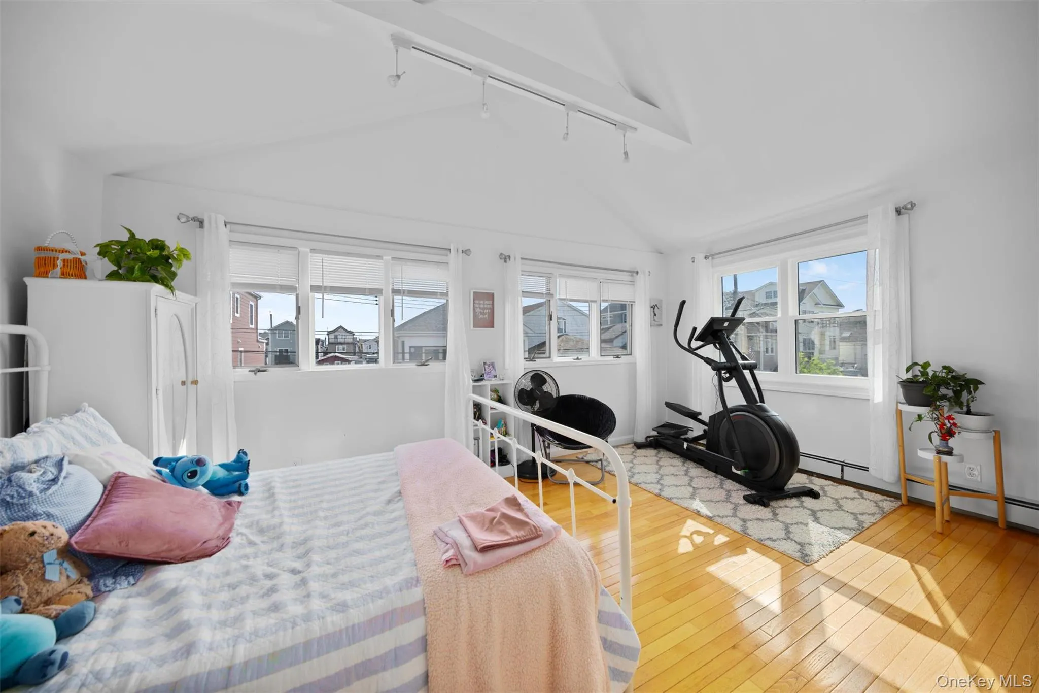 25 10th Road, New York, NY, 4 Bedrooms Bedrooms, 8 Rooms Rooms,2 BathroomsBathrooms,Residential,For Rent,10th,0,1043209 25 10th Road, New York, NY, 4 Bedrooms Bedrooms, 8 Rooms Rooms,2 BathroomsBathrooms,Residential,For Rent,10th,0,1043209