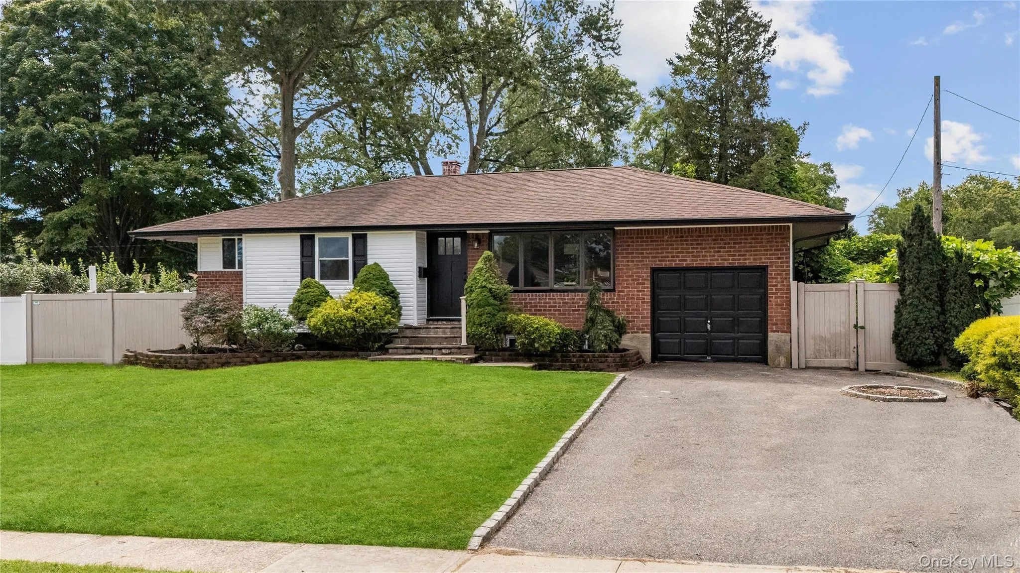 42 Rita Crescent, Smithtown, NY, 3 Bedrooms Bedrooms, 6 Rooms Rooms,1 BathroomBathrooms,Residential,For Rent,Rita,0,1043210 42 Rita Crescent, Smithtown, NY, 3 Bedrooms Bedrooms, 6 Rooms Rooms,1 BathroomBathrooms,Residential,For Rent,Rita,0,1043210