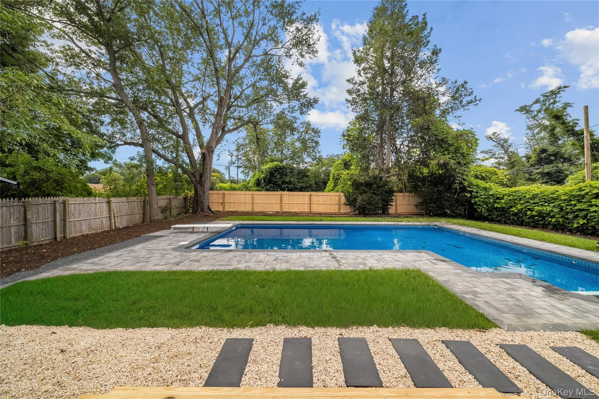 42 Rita Crescent, Smithtown, NY, 3 Bedrooms Bedrooms, 6 Rooms Rooms,1 BathroomBathrooms,Residential,For Rent,Rita,0,1043210 42 Rita Crescent, Smithtown, NY, 3 Bedrooms Bedrooms, 6 Rooms Rooms,1 BathroomBathrooms,Residential,For Rent,Rita,0,1043210