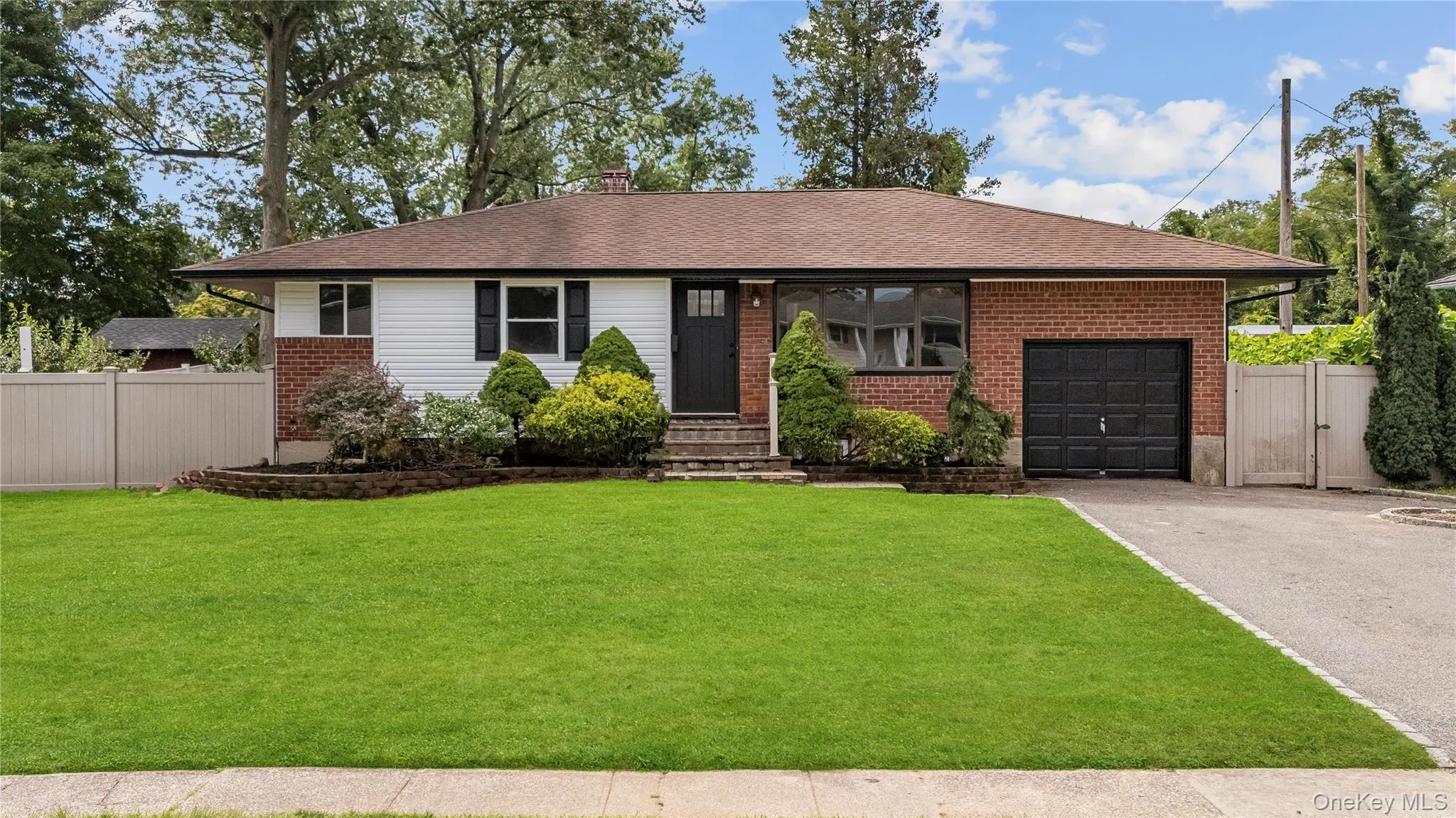 42 Rita Crescent, Smithtown, NY, 3 Bedrooms Bedrooms, 6 Rooms Rooms,1 BathroomBathrooms,Residential,For Rent,Rita,0,1043210 42 Rita Crescent, Smithtown, NY, 3 Bedrooms Bedrooms, 6 Rooms Rooms,1 BathroomBathrooms,Residential,For Rent,Rita,0,1043210