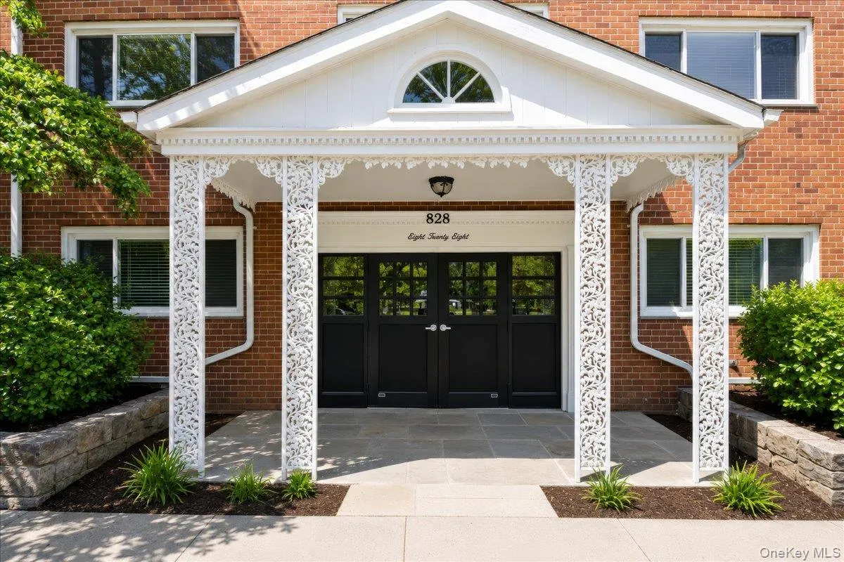 828 Pelhamdale Avenue, New Rochelle, NY, 1 Bedroom Bedrooms, 3 Rooms Rooms,1 BathroomBathrooms,Residential,For Rent,Pelhamdale,0,1043216 828 Pelhamdale Avenue, New Rochelle, NY, 1 Bedroom Bedrooms, 3 Rooms Rooms,1 BathroomBathrooms,Residential,For Rent,Pelhamdale,0,1043216