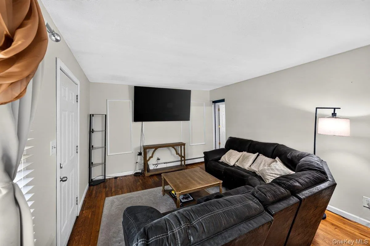 287 Whittier Drive, Brookhaven, NY, 3 Bedrooms Bedrooms, 6 Rooms Rooms,2 BathroomsBathrooms,Residential,For Rent,Whittier,0,1043220 287 Whittier Drive, Brookhaven, NY, 3 Bedrooms Bedrooms, 6 Rooms Rooms,2 BathroomsBathrooms,Residential,For Rent,Whittier,0,1043220
