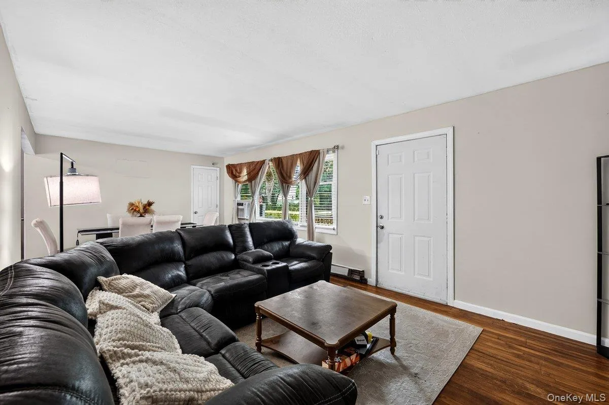 287 Whittier Drive, Brookhaven, NY, 3 Bedrooms Bedrooms, 6 Rooms Rooms,2 BathroomsBathrooms,Residential,For Rent,Whittier,0,1043220 287 Whittier Drive, Brookhaven, NY, 3 Bedrooms Bedrooms, 6 Rooms Rooms,2 BathroomsBathrooms,Residential,For Rent,Whittier,0,1043220