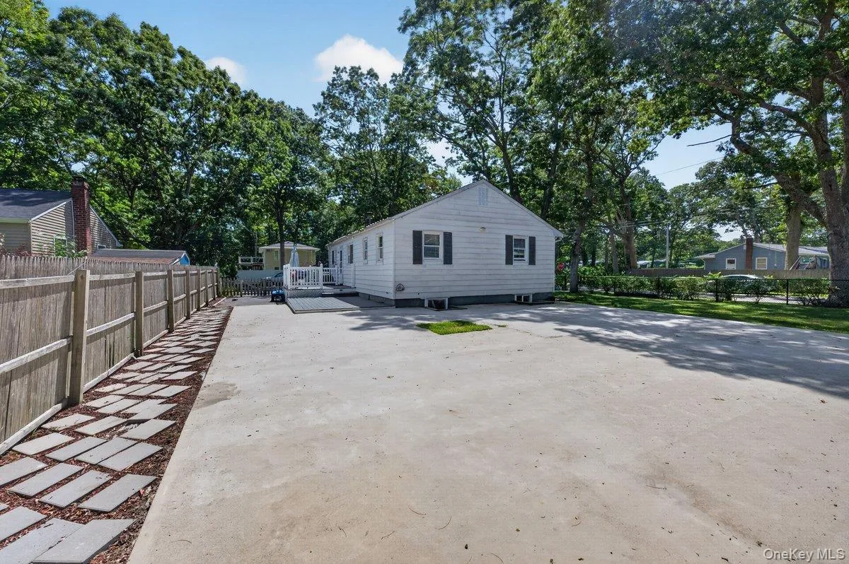 287 Whittier Drive, Brookhaven, NY, 3 Bedrooms Bedrooms, 6 Rooms Rooms,2 BathroomsBathrooms,Residential,For Rent,Whittier,0,1043220 287 Whittier Drive, Brookhaven, NY, 3 Bedrooms Bedrooms, 6 Rooms Rooms,2 BathroomsBathrooms,Residential,For Rent,Whittier,0,1043220