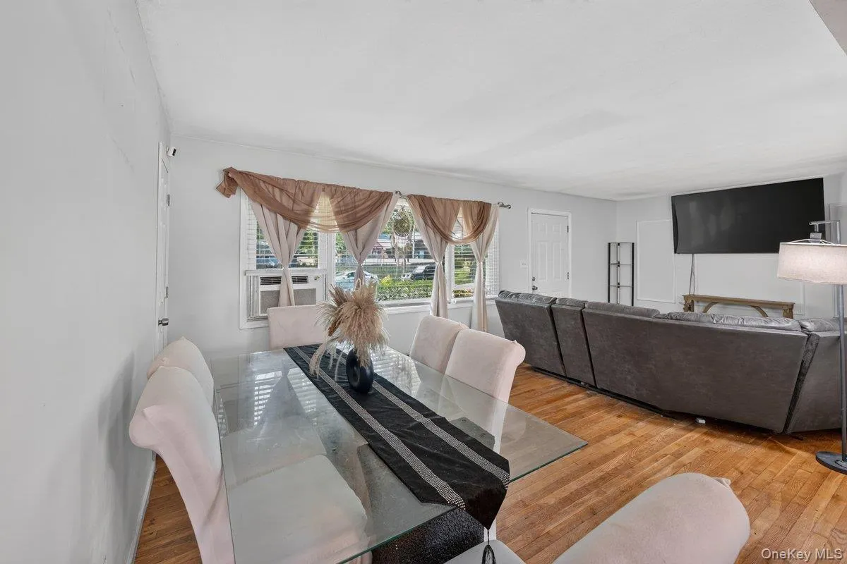 287 Whittier Drive, Brookhaven, NY, 3 Bedrooms Bedrooms, 6 Rooms Rooms,2 BathroomsBathrooms,Residential,For Rent,Whittier,0,1043220 287 Whittier Drive, Brookhaven, NY, 3 Bedrooms Bedrooms, 6 Rooms Rooms,2 BathroomsBathrooms,Residential,For Rent,Whittier,0,1043220